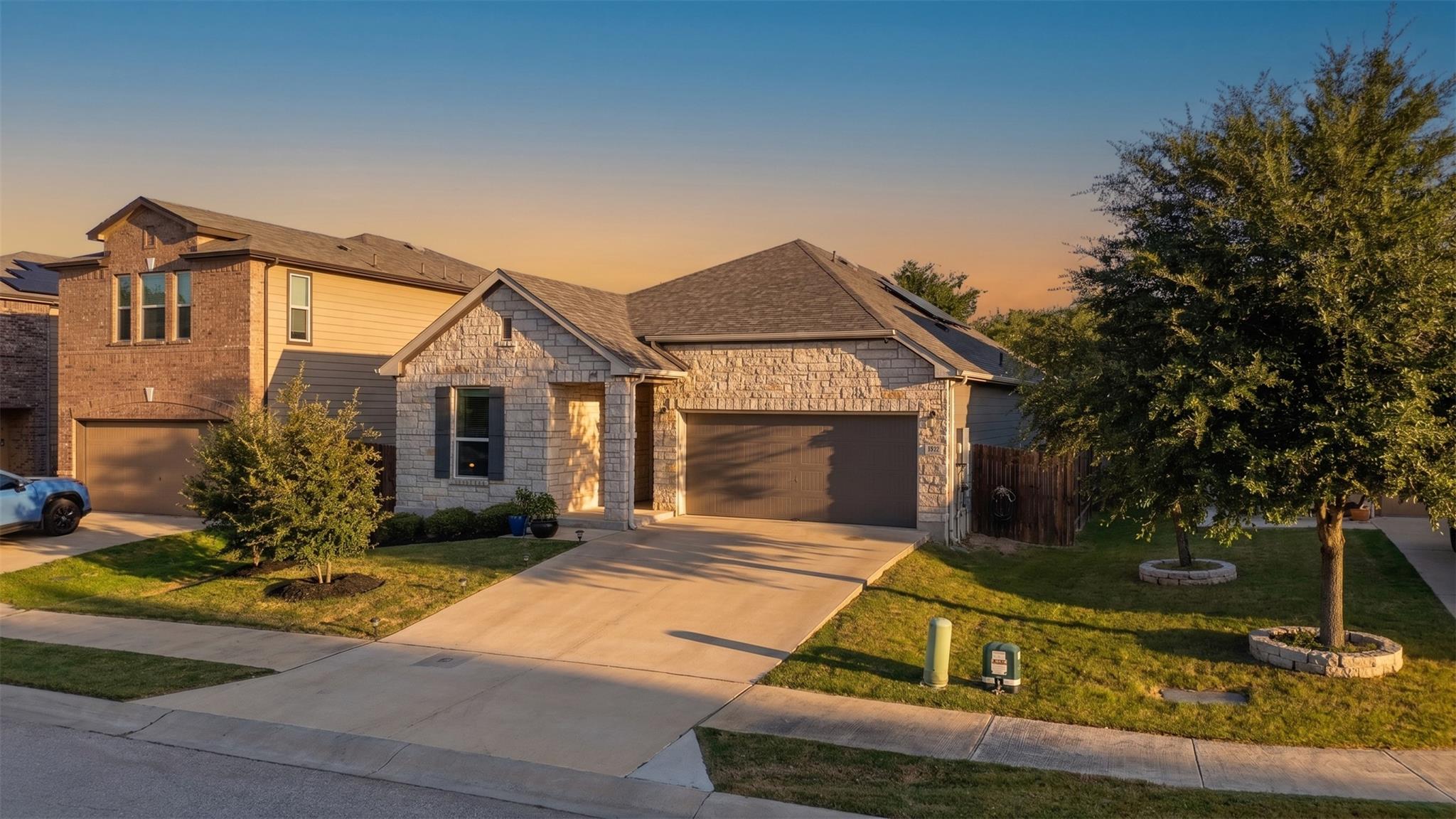 425 Conchillos DR, Georgetown, TX 78626