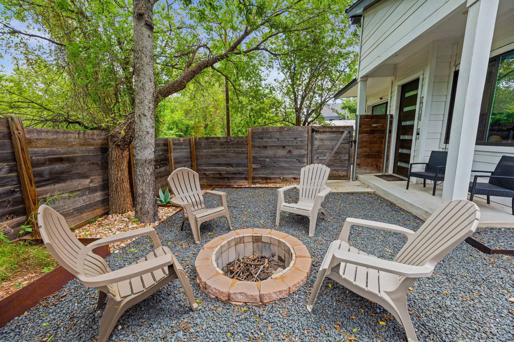 2004 E 10th ST #2, Austin, TX 78702
