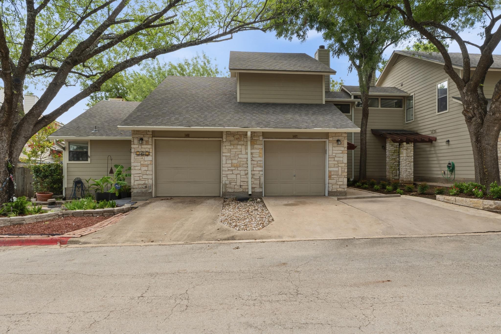 512 Eberhart LN #1402, Austin, TX 78745