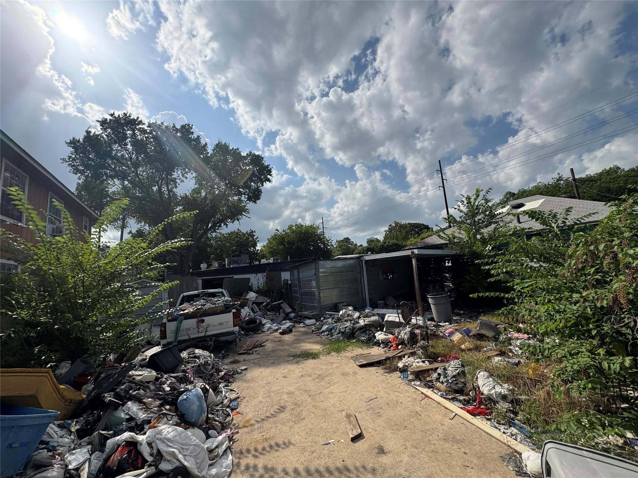 2717 E 2nd ST, Austin, TX 78702