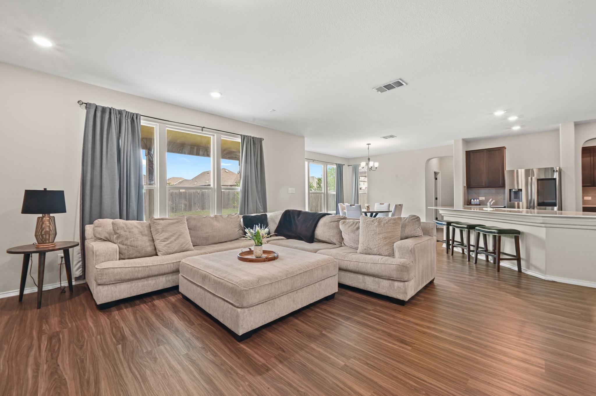 231 Maroon LN, Kyle, TX 78640