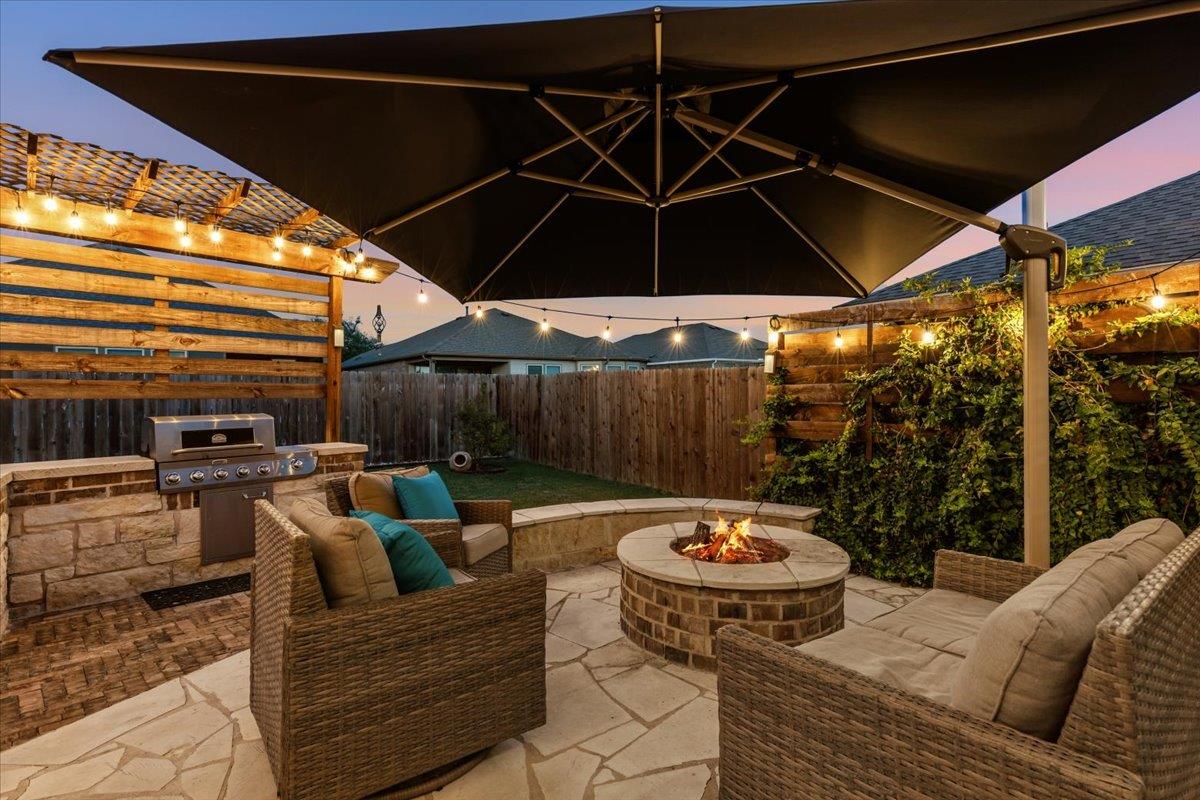 8033 Mozart ST, Round Rock, TX 78665