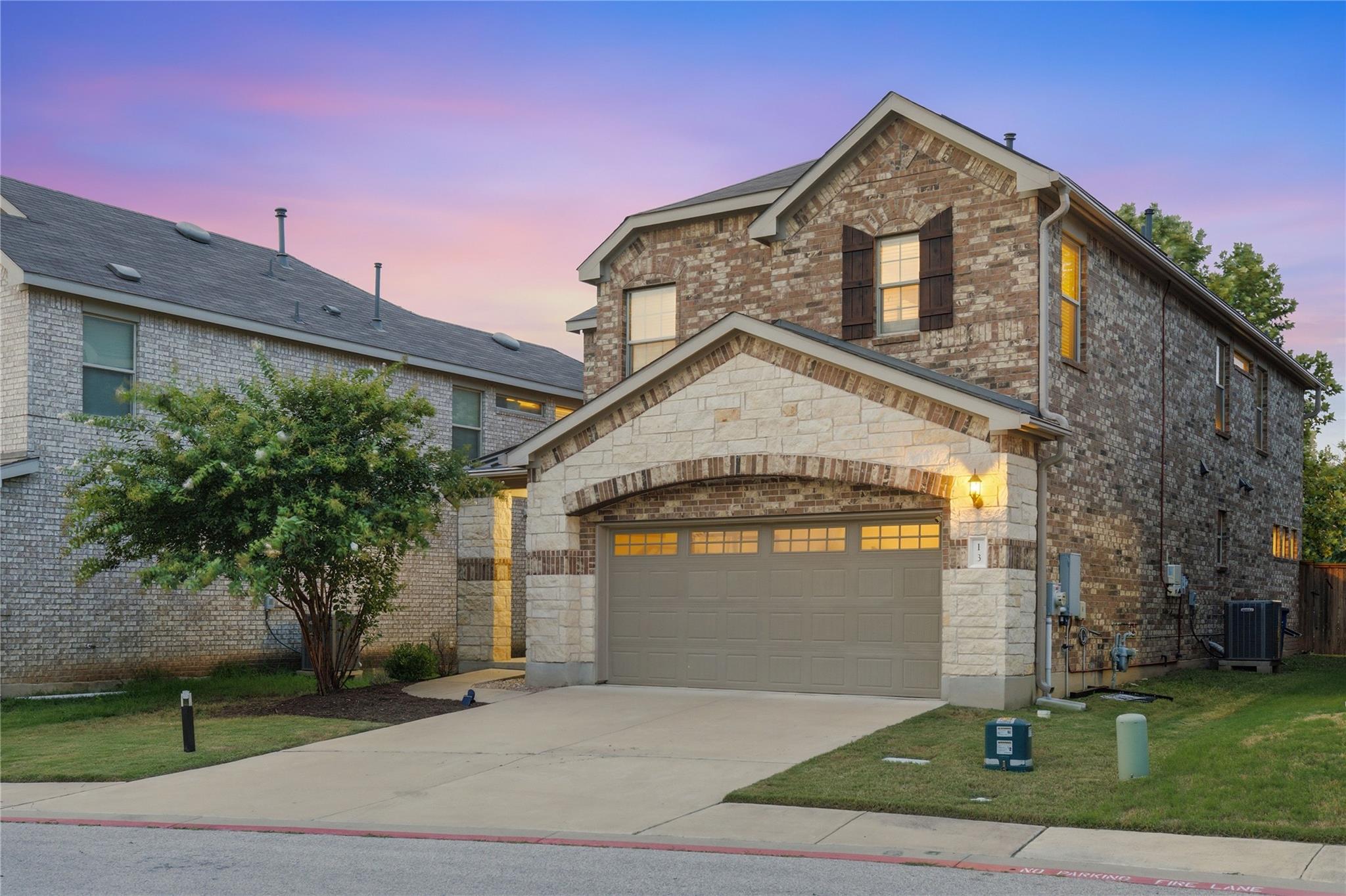 1050 Kenney Fort XING #13, Round Rock, TX 78665