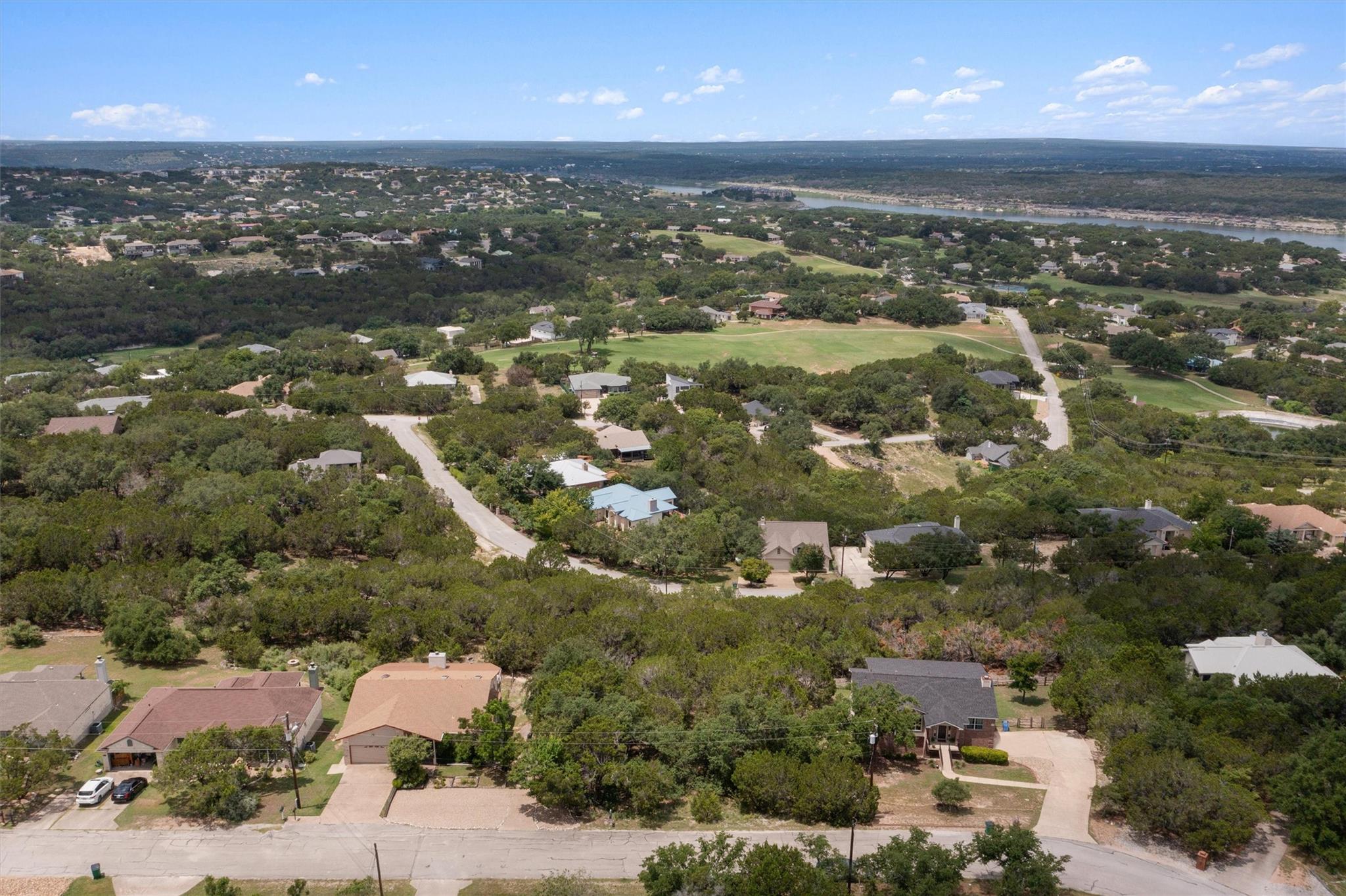 5100 Sundown ST, Lago Vista, TX 78645