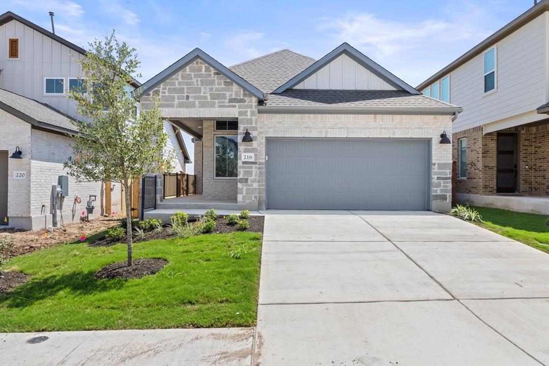 216 High Valley Dr, Liberty Hill, TX 78642