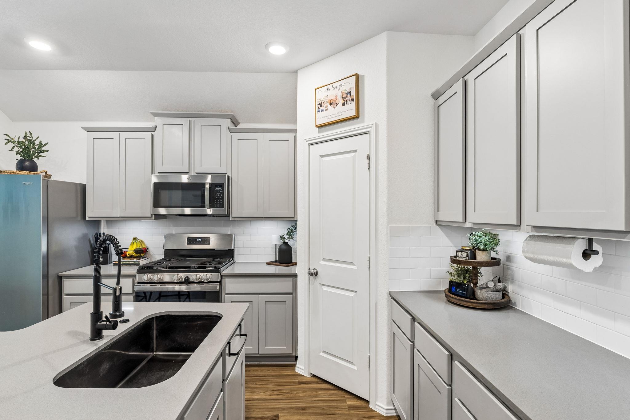 117 Konik RD, Georgetown, TX 78626