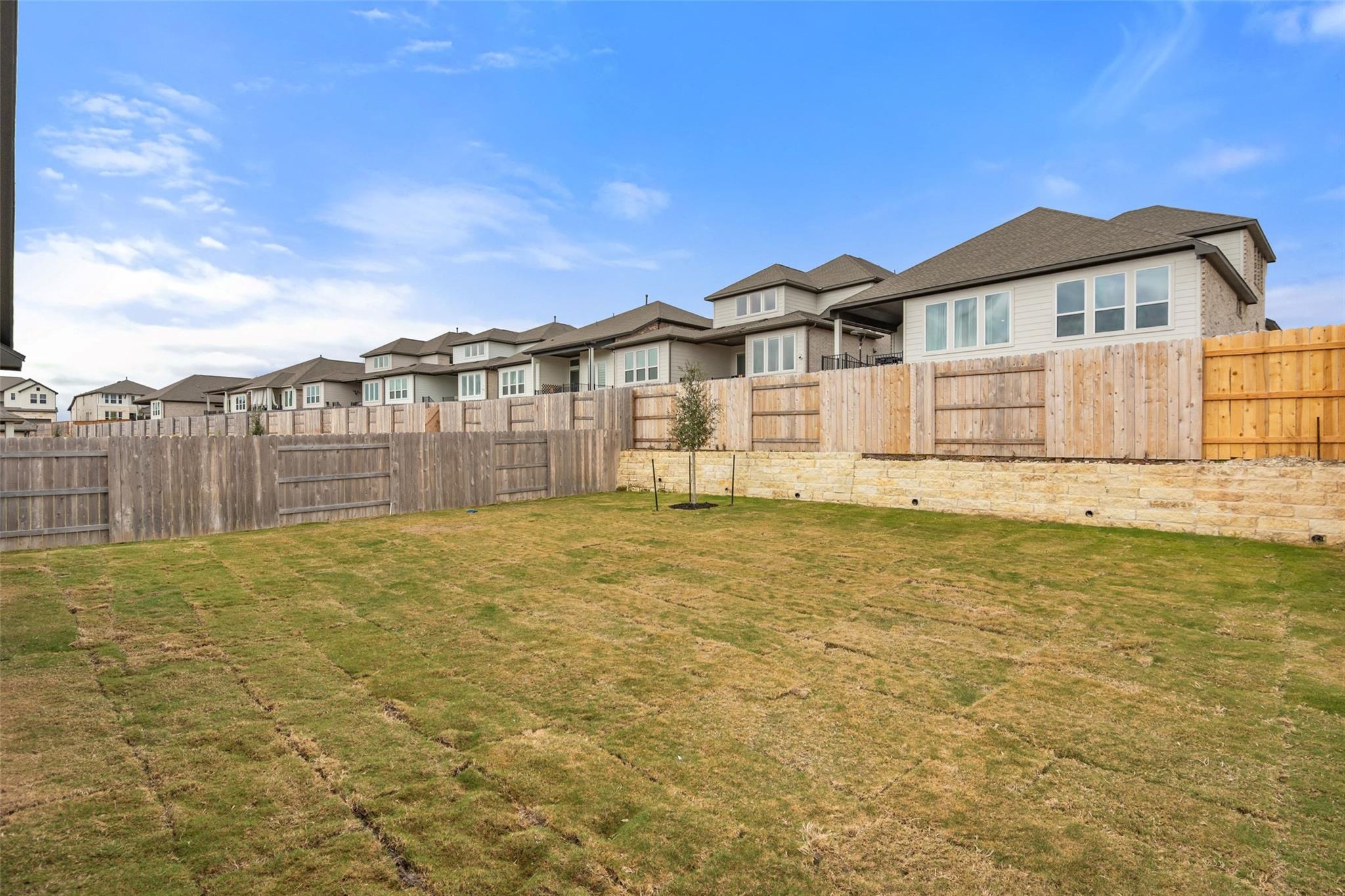 129 Old Woods Rd, Liberty Hill, TX 78642