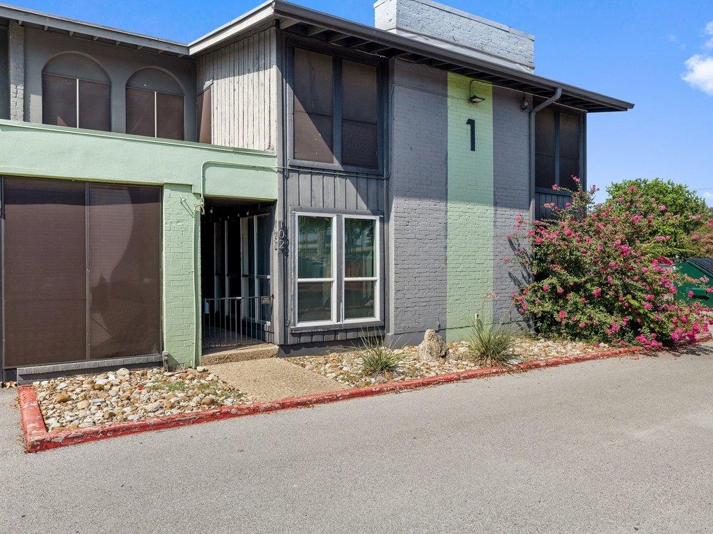909 Reinli ST #102, Austin, TX 78751
