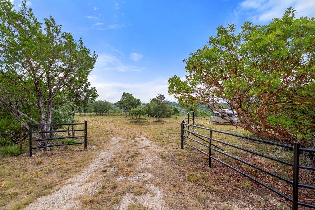 2126 Hidden Valley Ranch RD, Johnson City, TX 78636