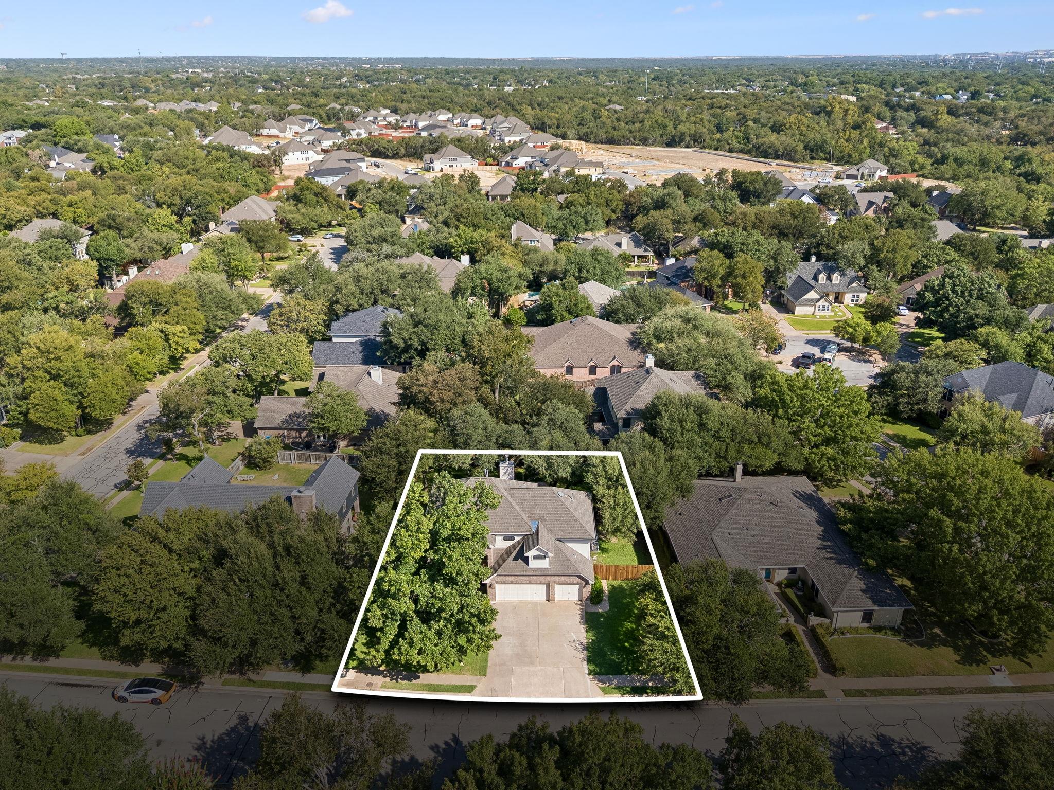1908 Clearwater DR, Round Rock, TX 78681