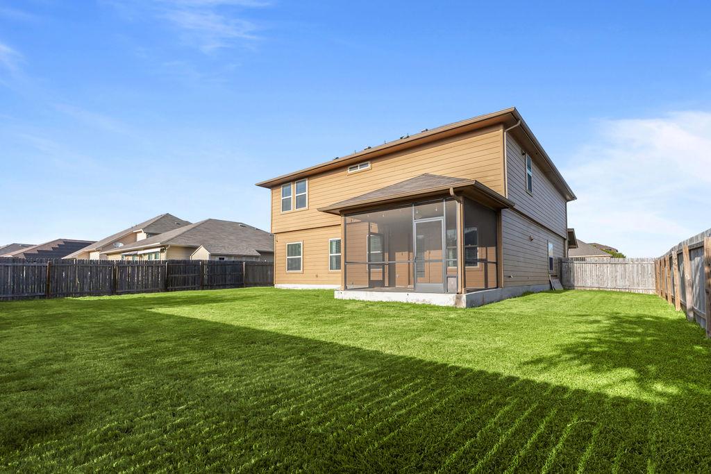 209 Anderson ST, Hutto, TX 78634