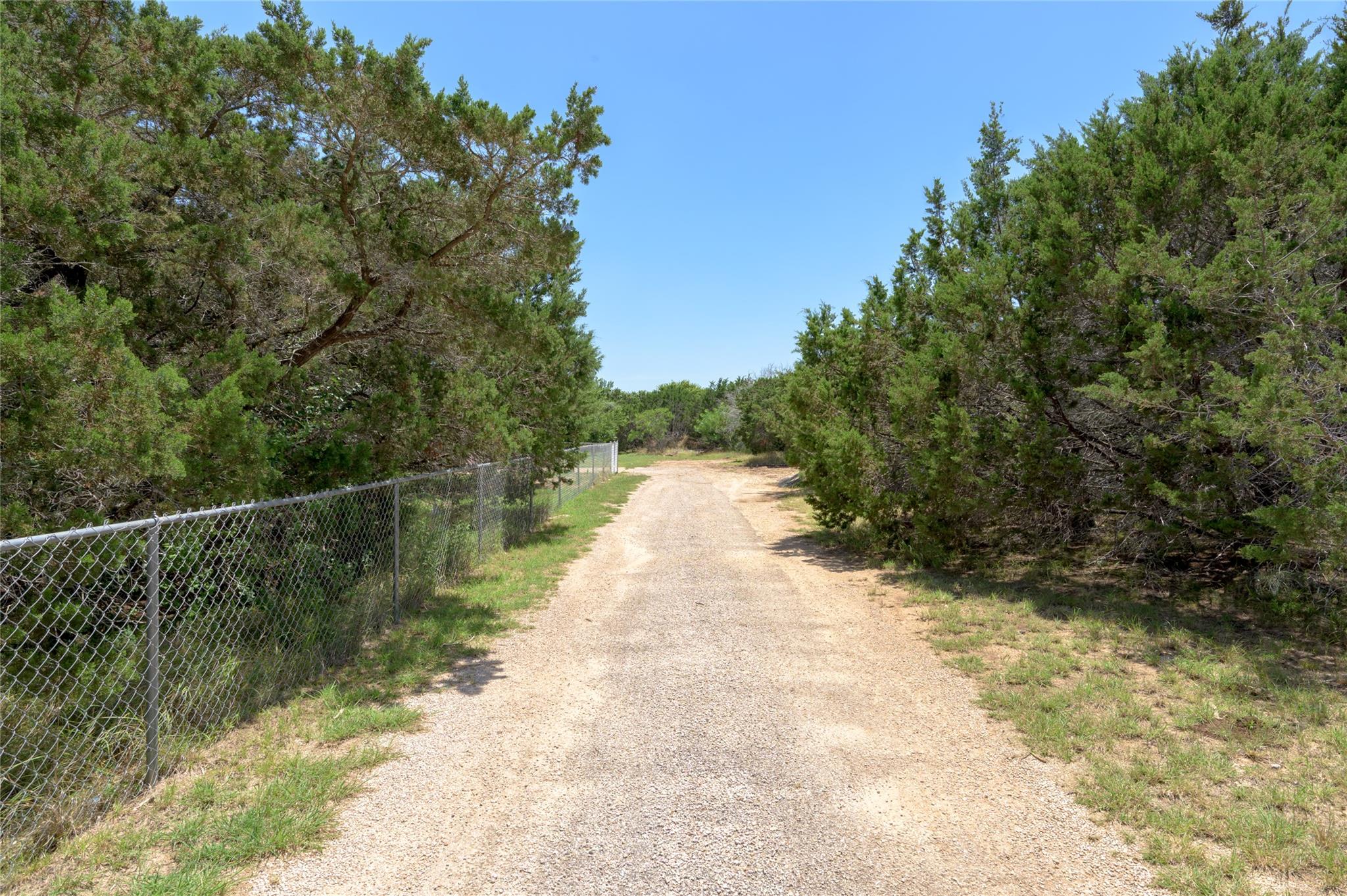 815 Rocky LN, Copperas Cove, TX 76522