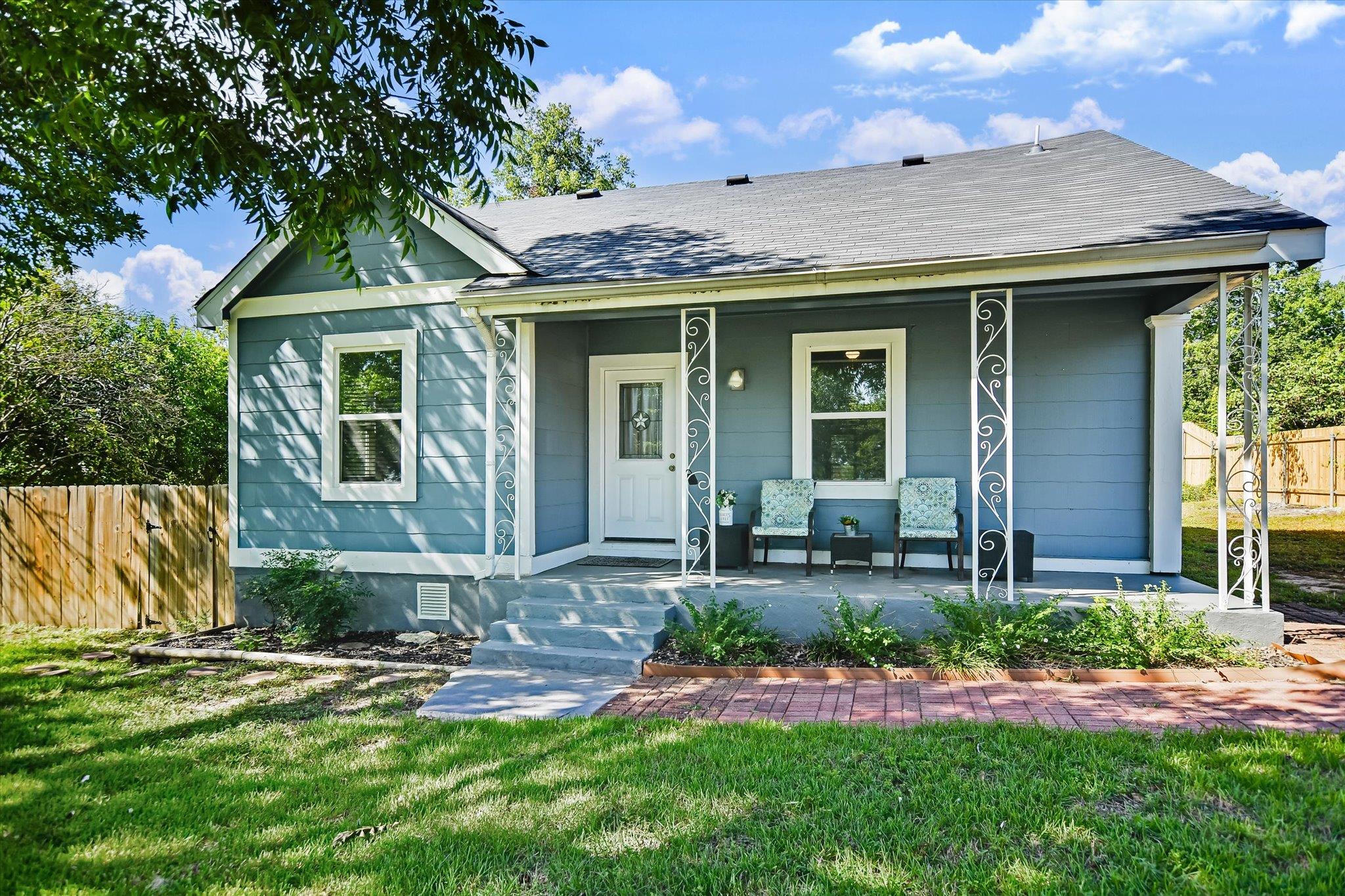 103 E Hoopes Ave, Pflugerville, TX 78660