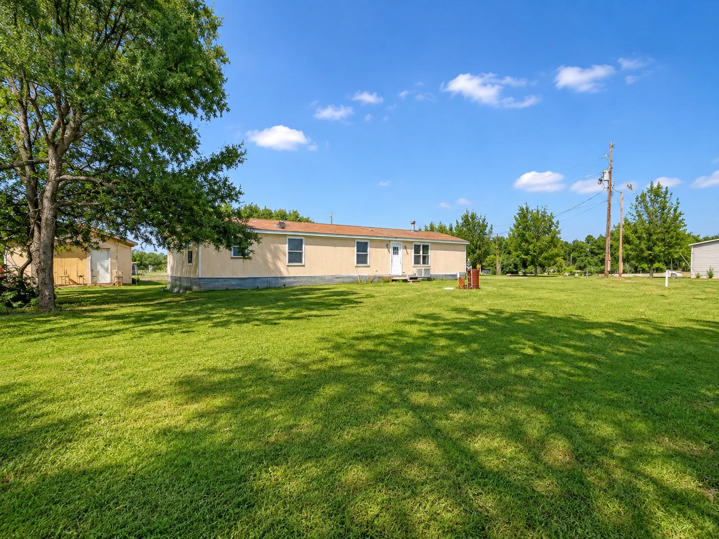 235 Cedar Creek CIR, Cedar Creek, TX 78612