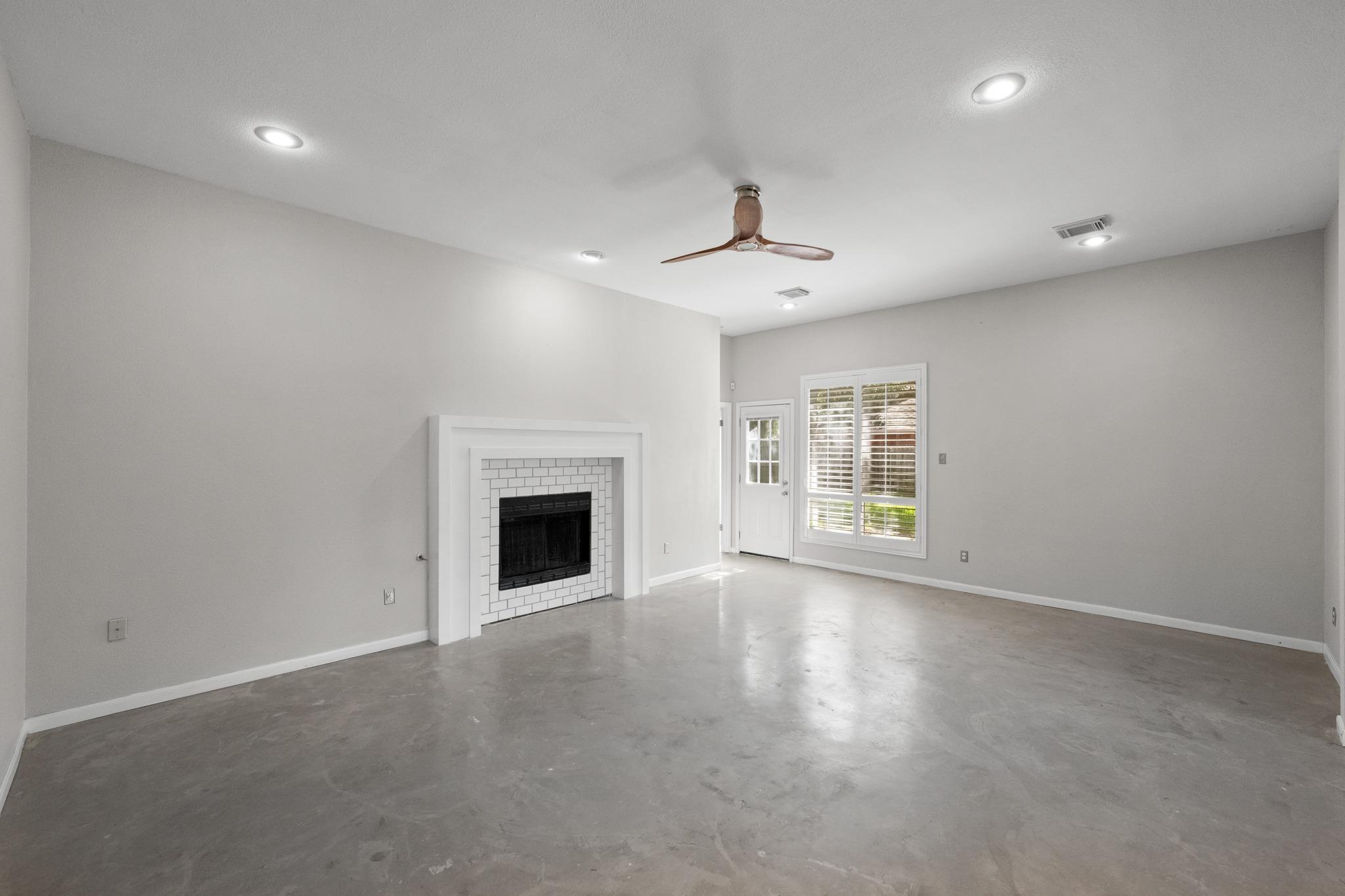 9321 Colberg DR, Austin, TX 78749