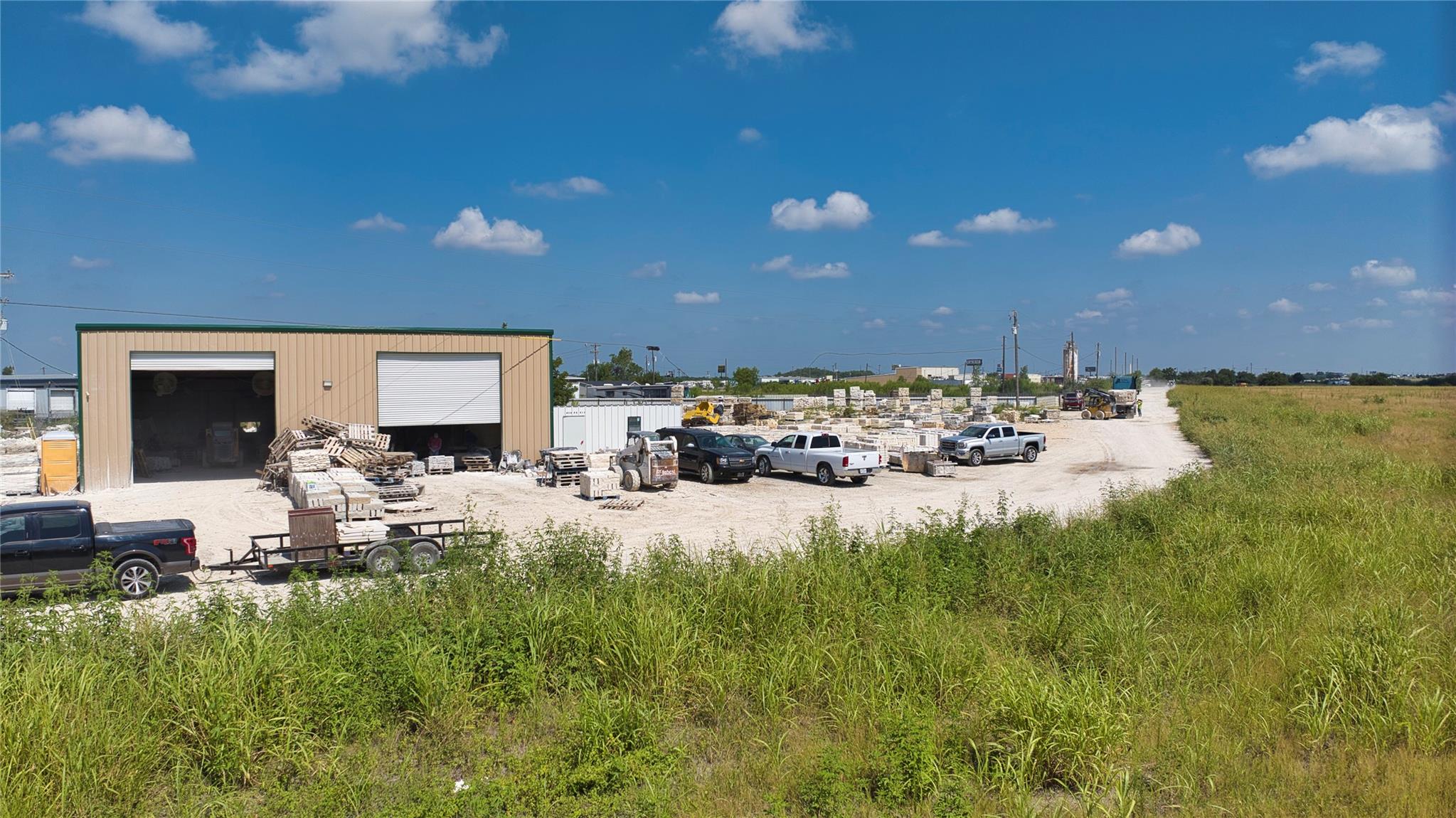 35 Ih, Jarrell, TX 76537