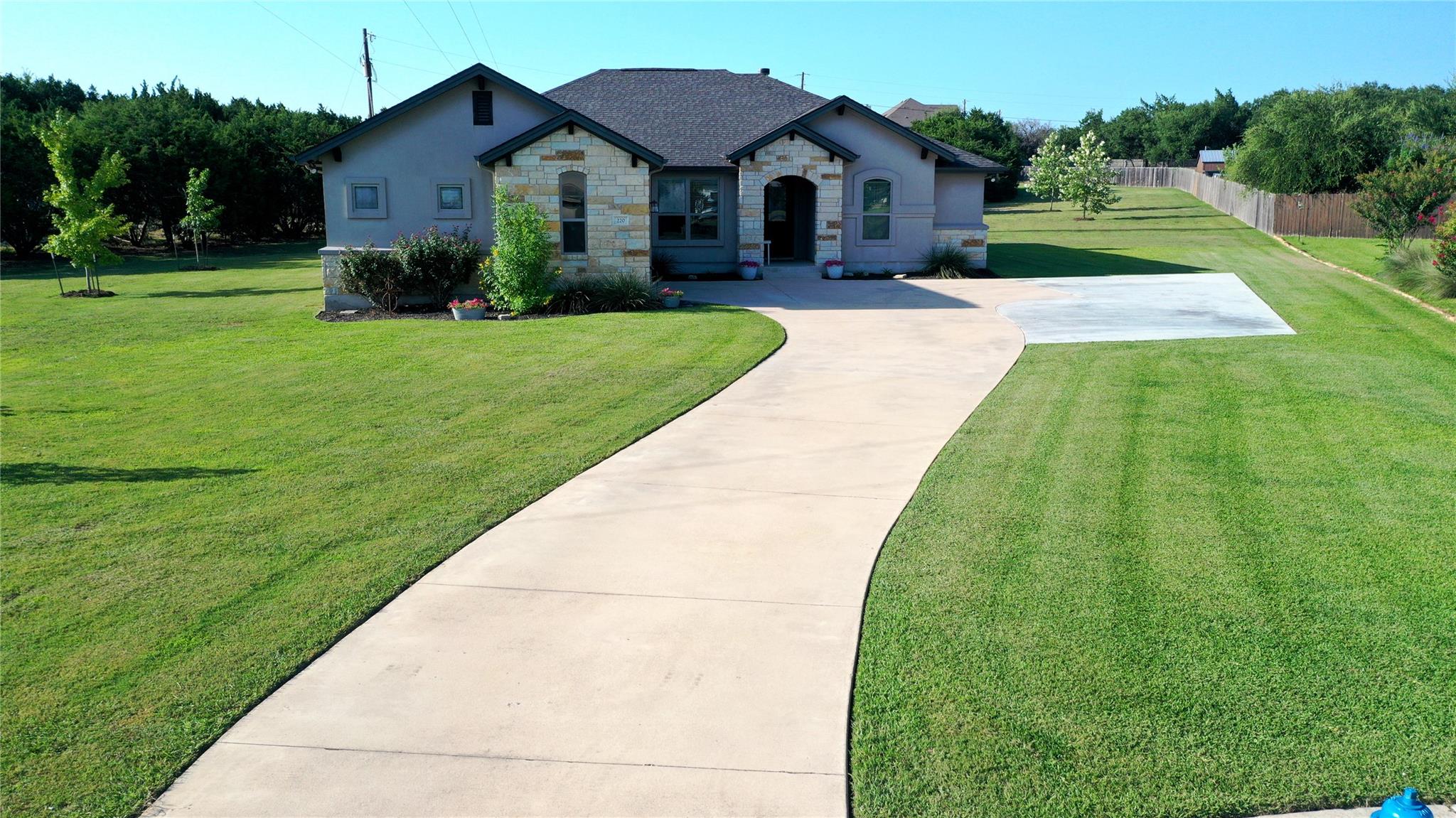 220 Angela DR, Liberty Hill, TX 78642