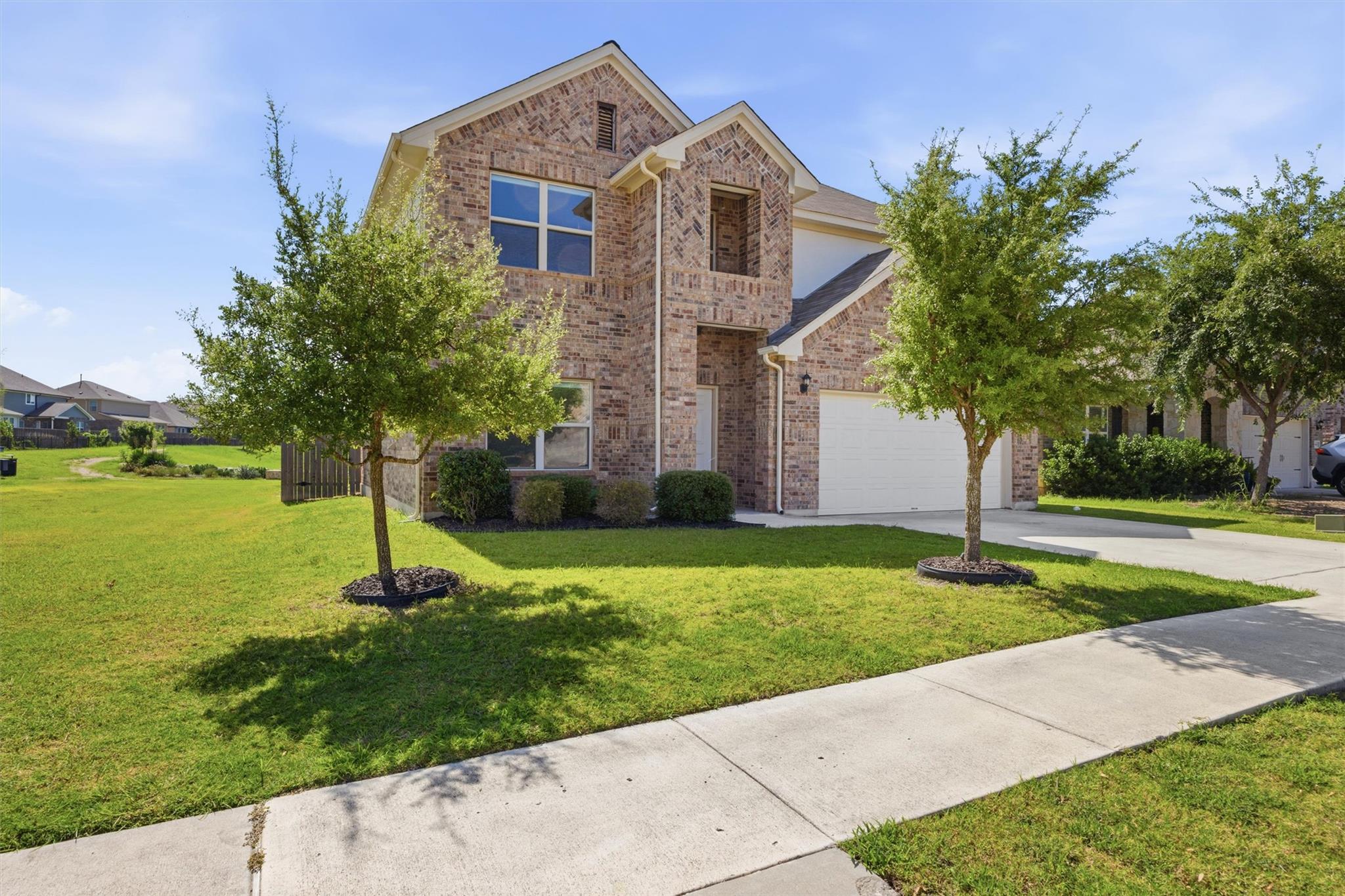 716 S San Marcos ST, Manor, TX 78653