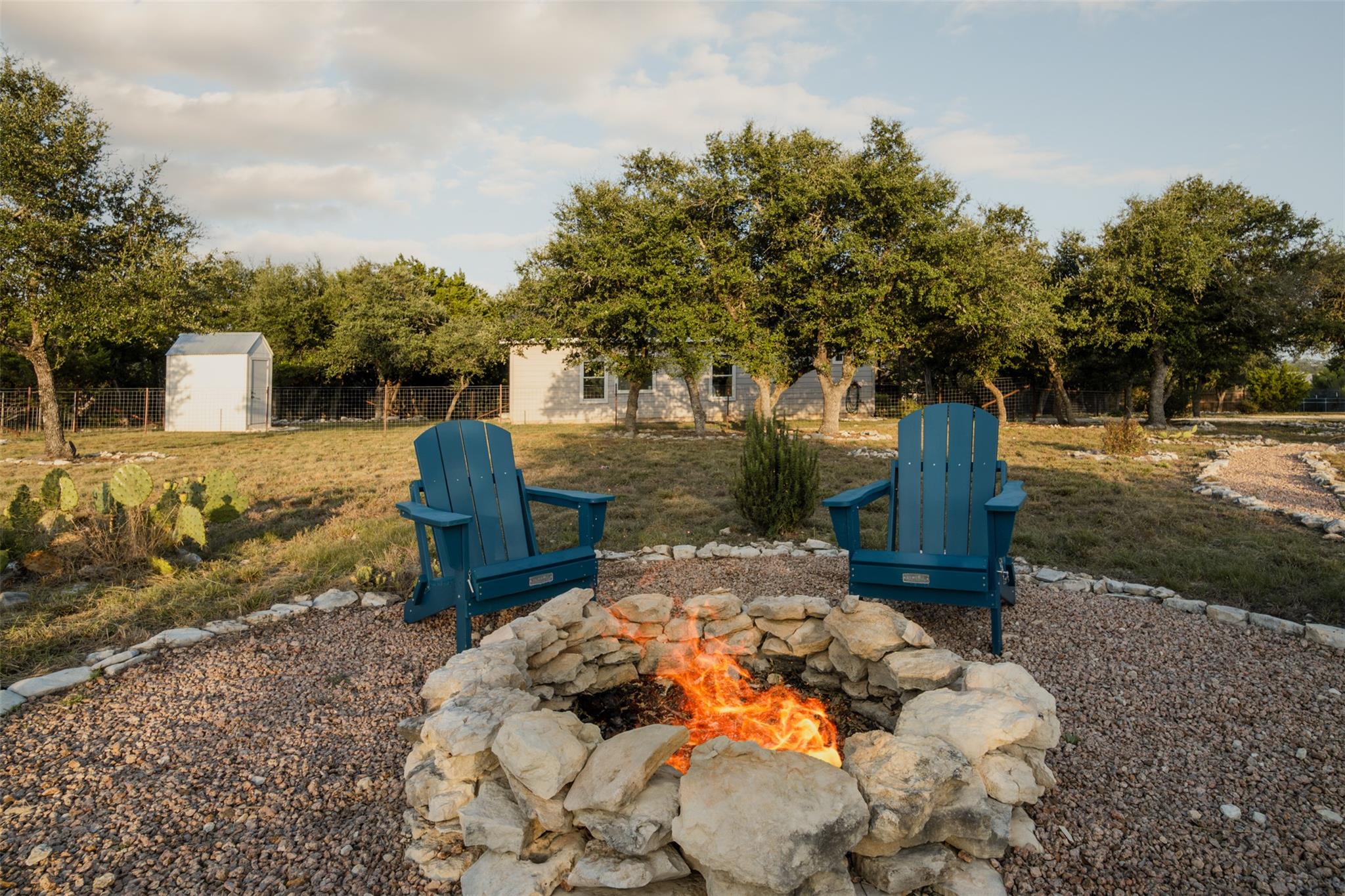 1816 Spring Valley DR, Dripping Springs, TX 78620