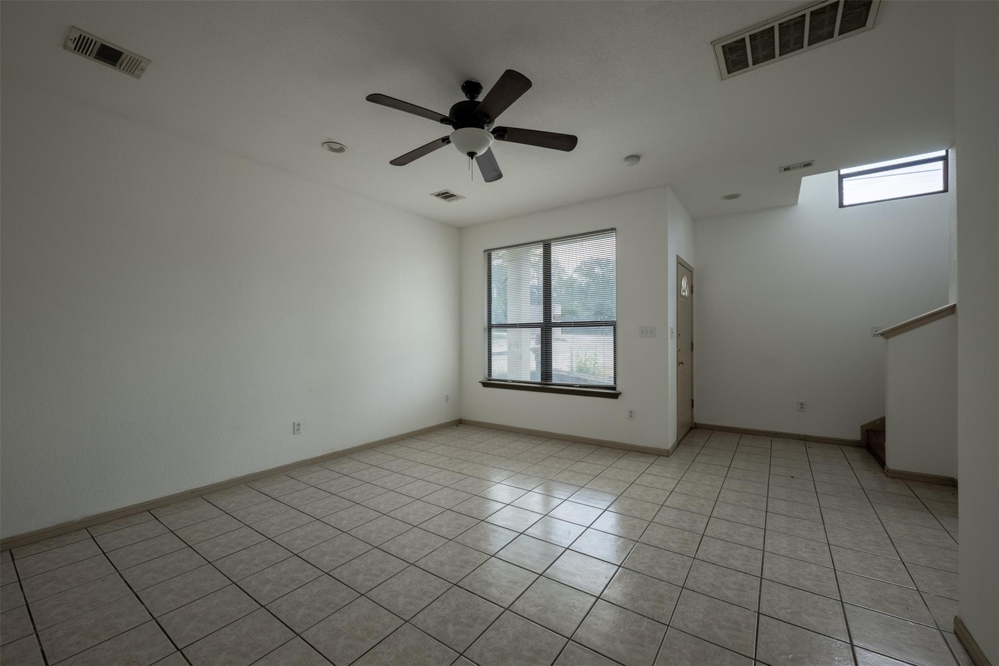 8901 Parkfield DR, Austin, TX 78758