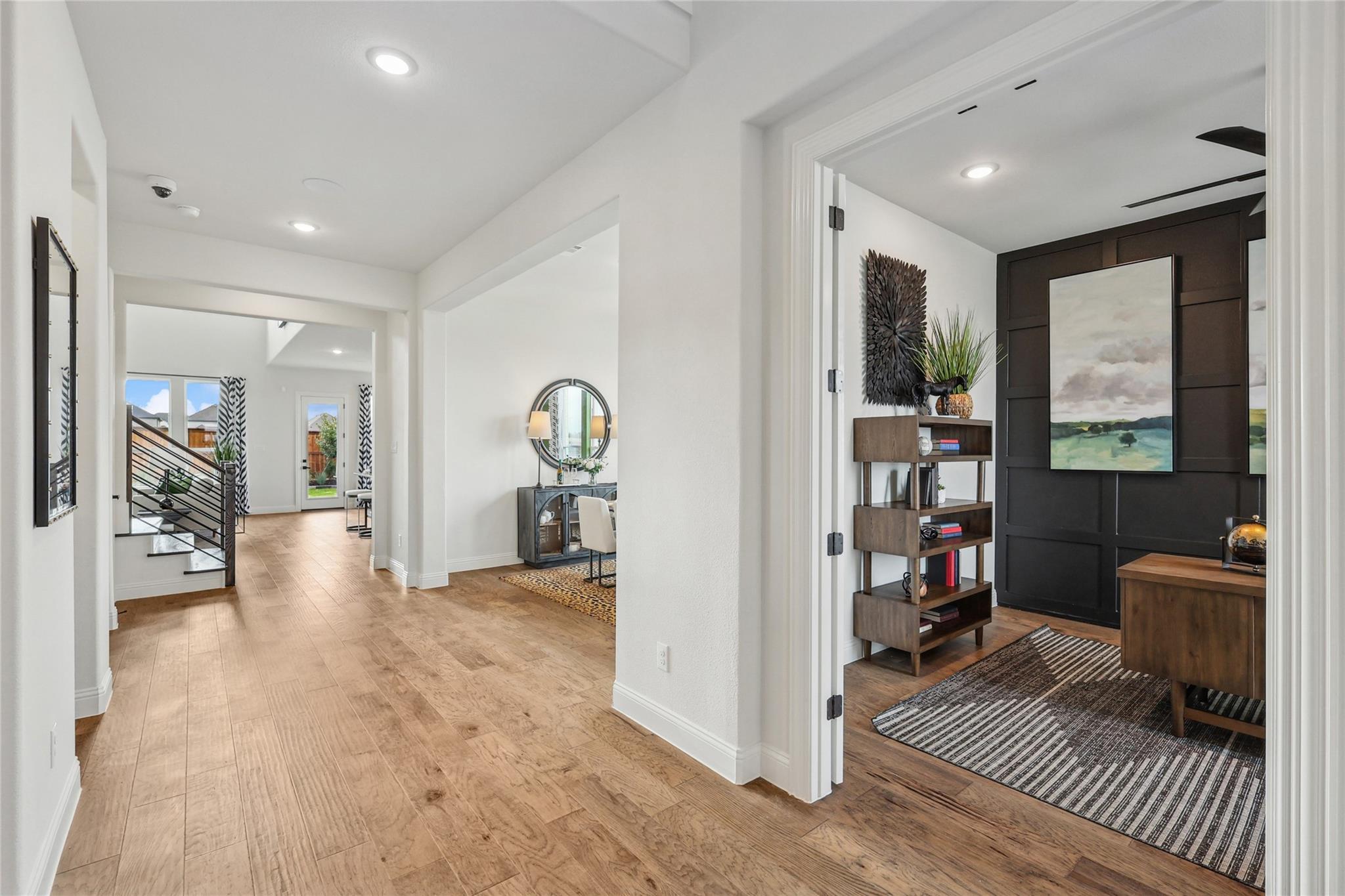 933 Landing LN, Leander, TX 78641