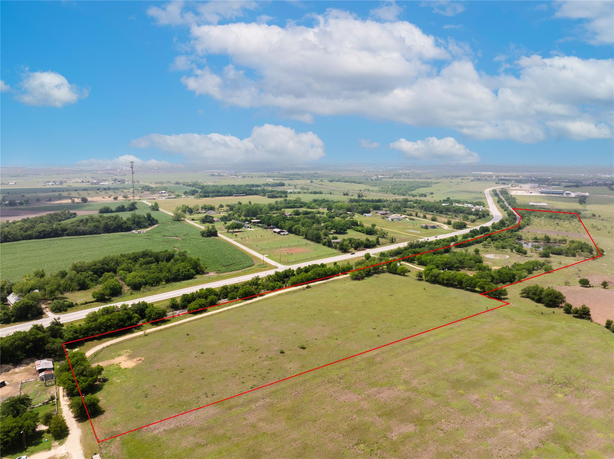 2901 and 2973 S Main ST, Taylor, TX 76574