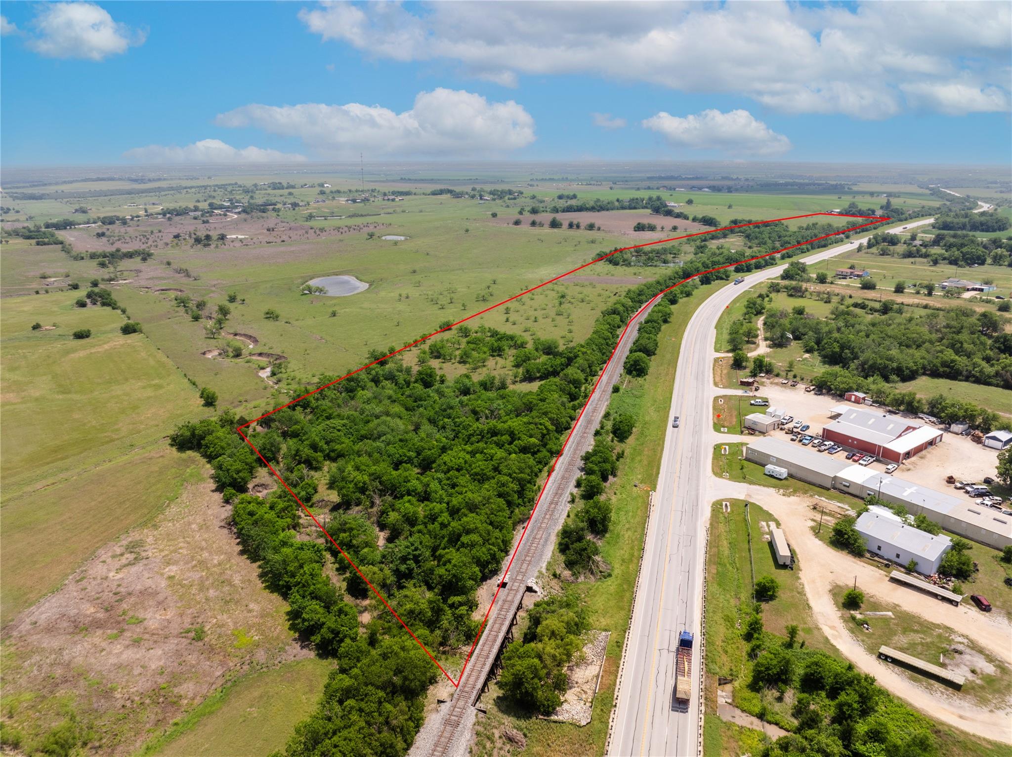 2901 and 2973 S Main ST, Taylor, TX 76574