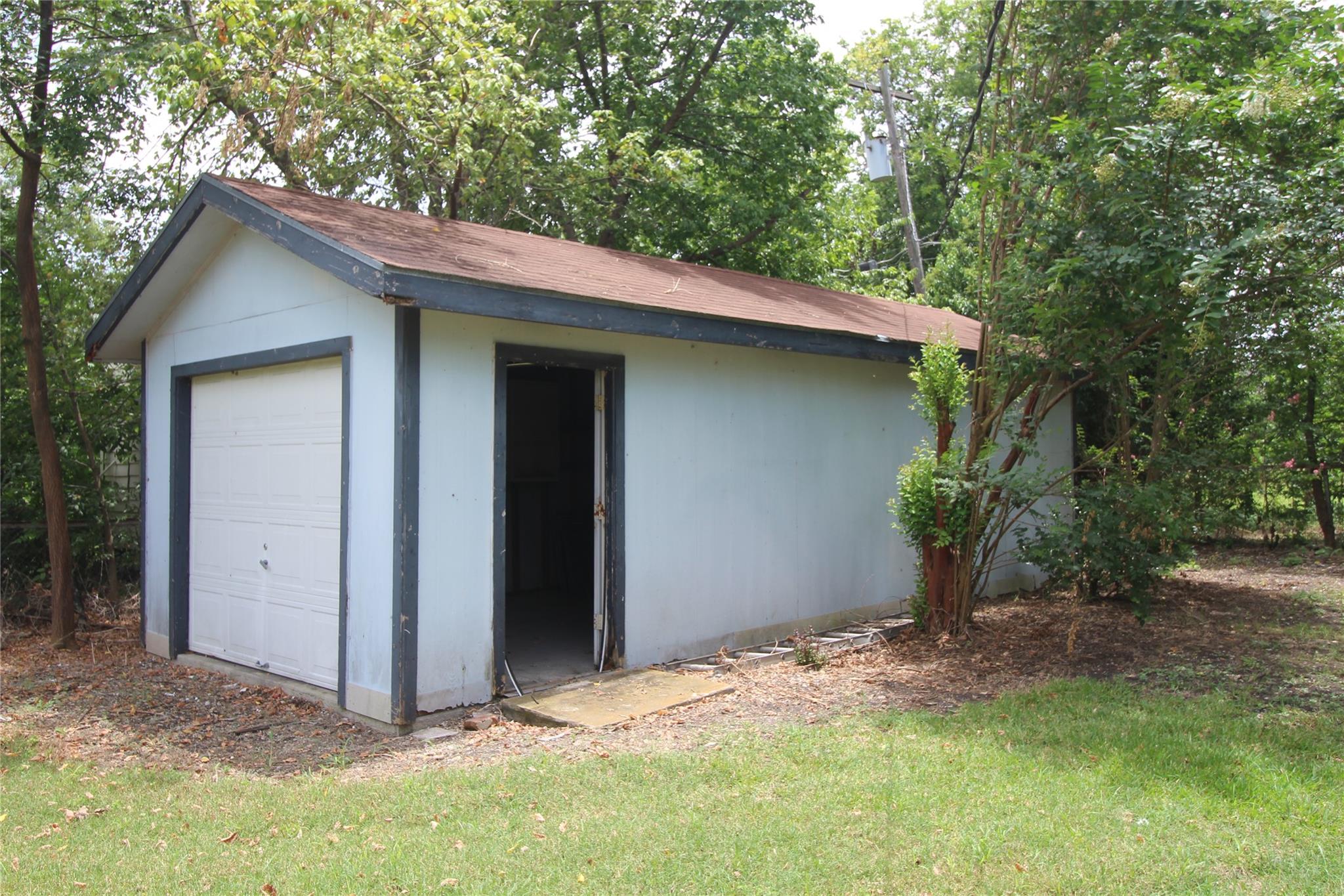 741 W Bell ST, Bartlett, TX 76511