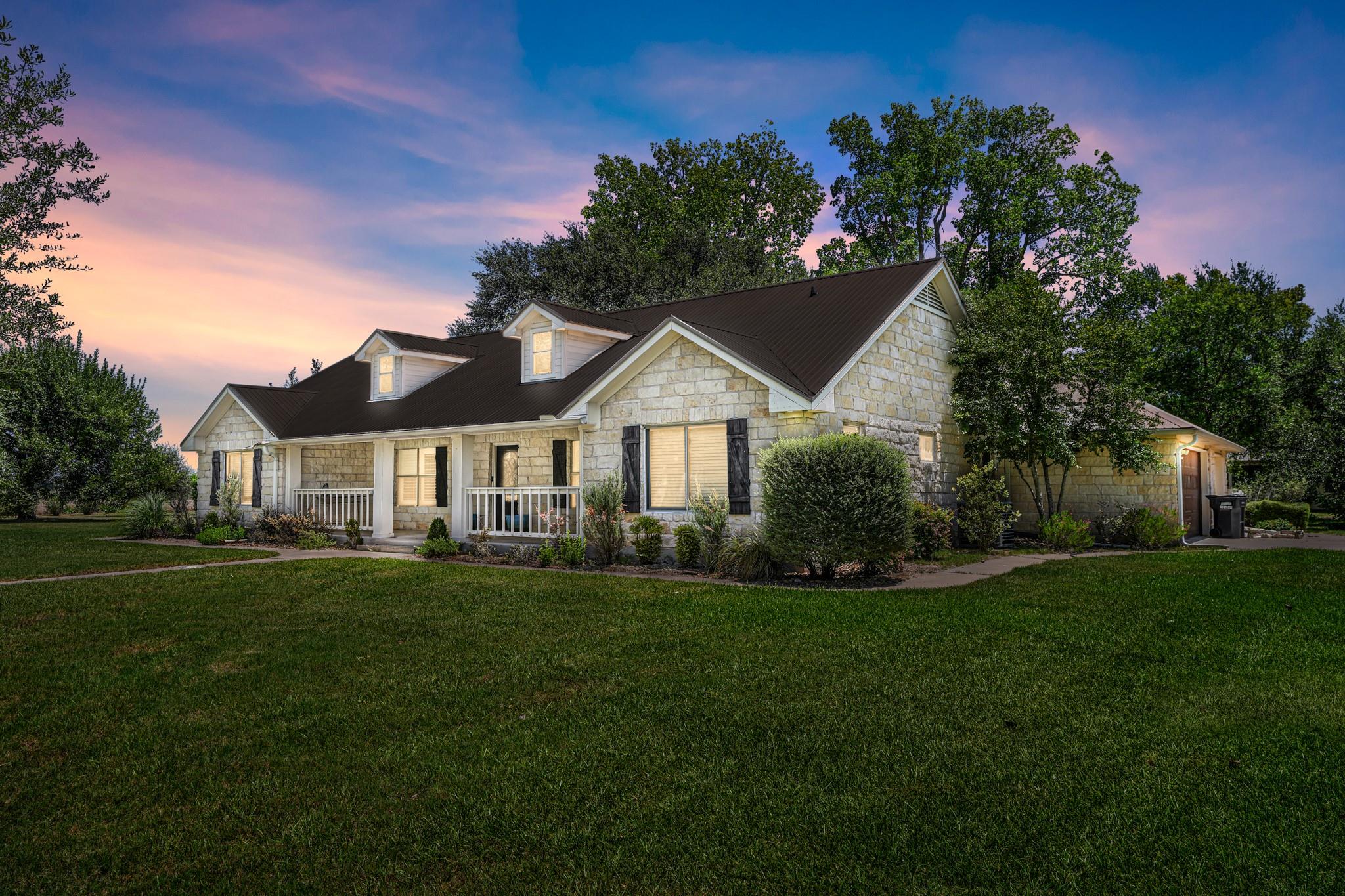 280 Windy LN, Taylor, TX 76574
