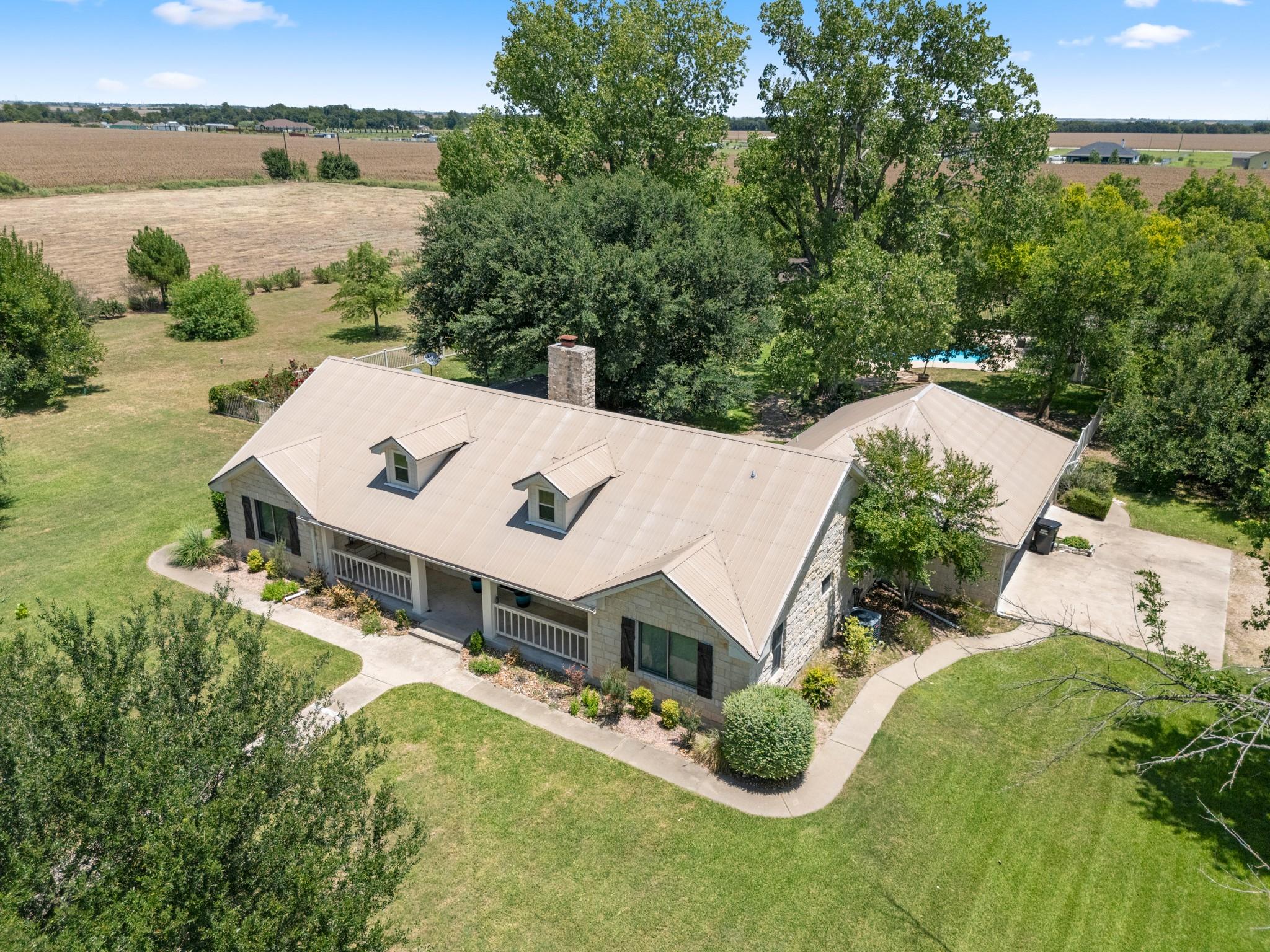 280 Windy LN, Taylor, TX 76574