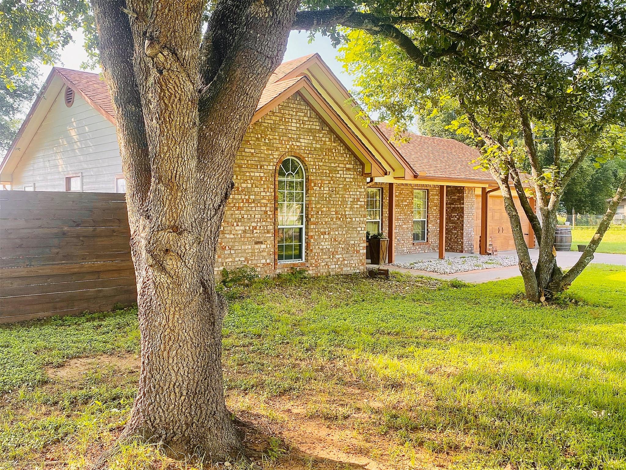 349 Ponderosa RD, Bastrop, TX 78602