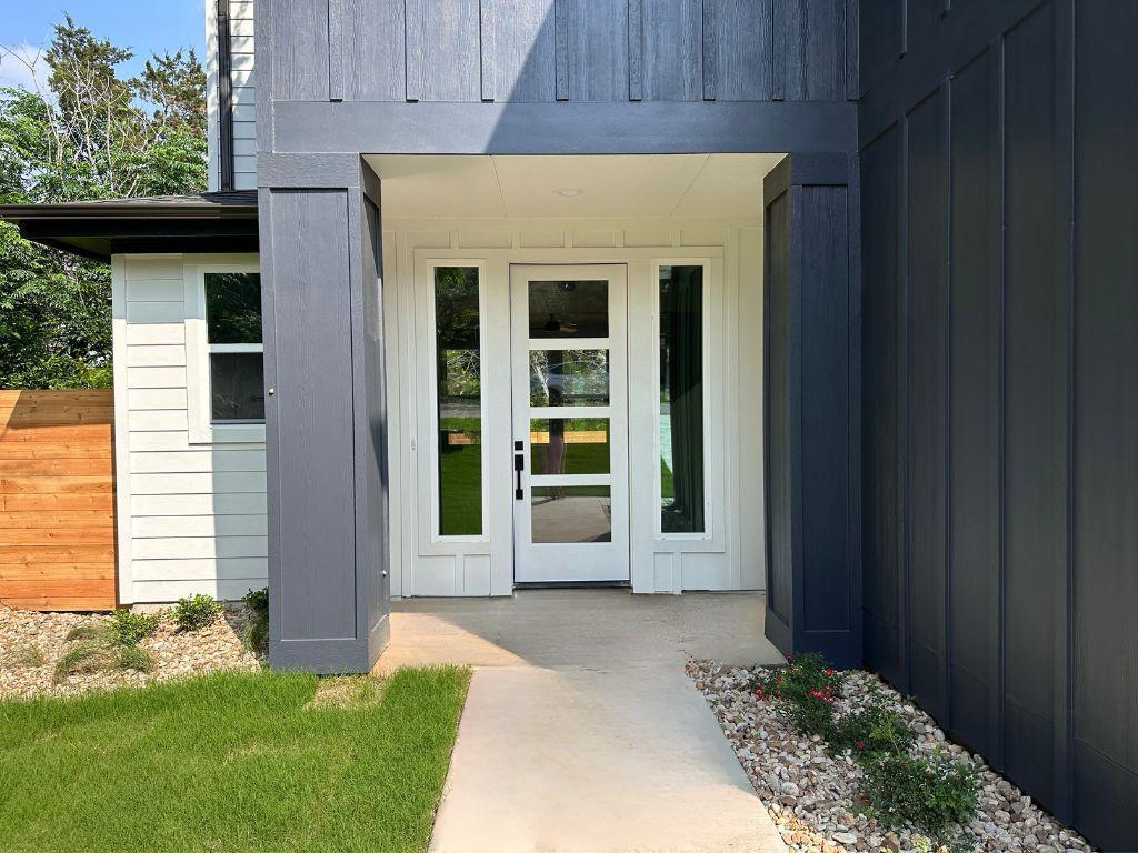 11111 Elm ST, Jonestown, TX 78645