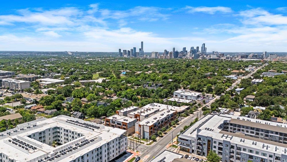 2827 Manor RD #2202, Austin, TX 78722