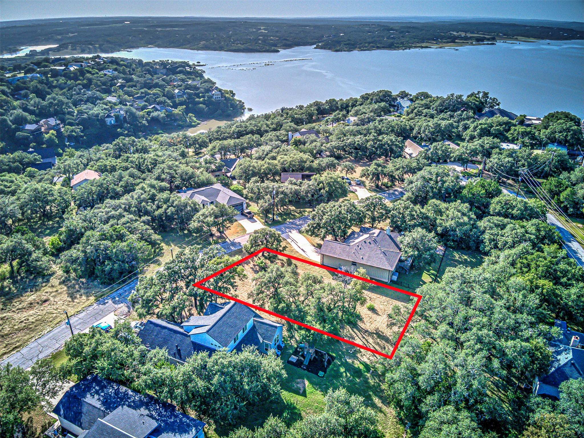 311 Bedford DR, Spicewood, TX 78669