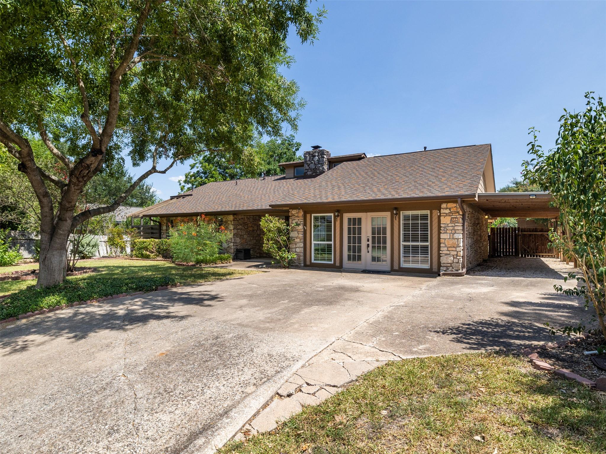 2101 Kent ST, Taylor, TX 76574