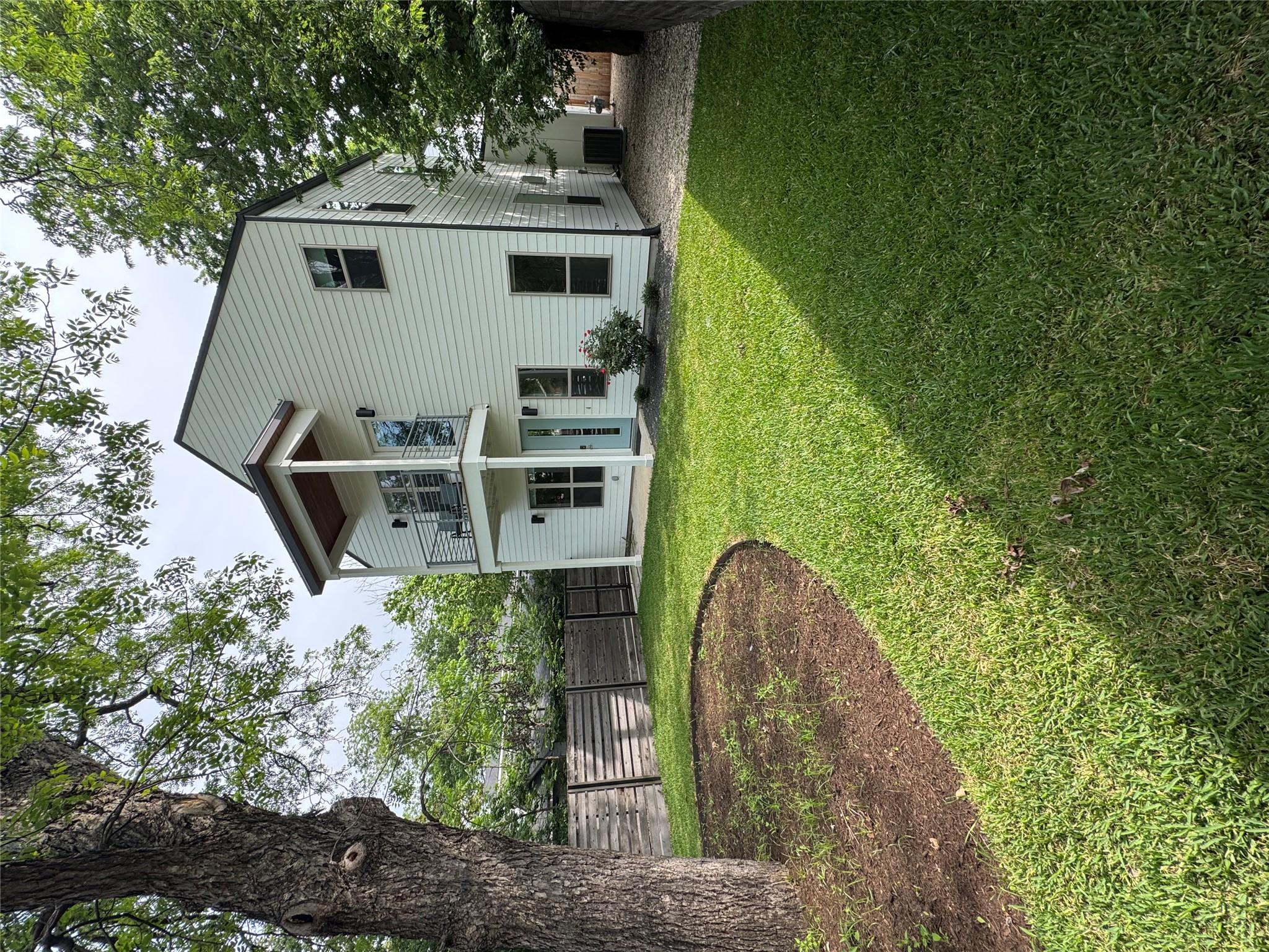 2811 Garwood ST #A, Austin, TX 78702