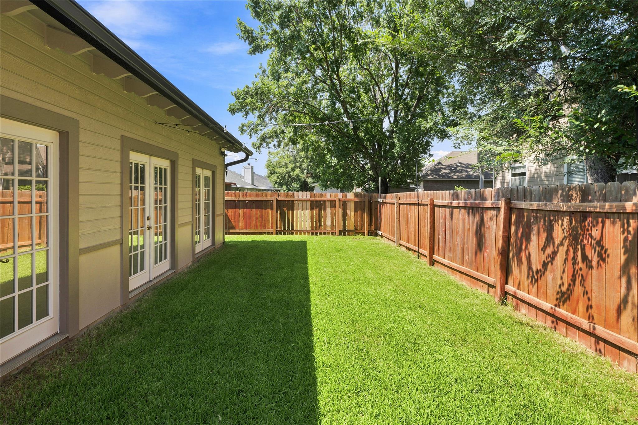 2307 Loquat LN, Round Rock, TX 78664