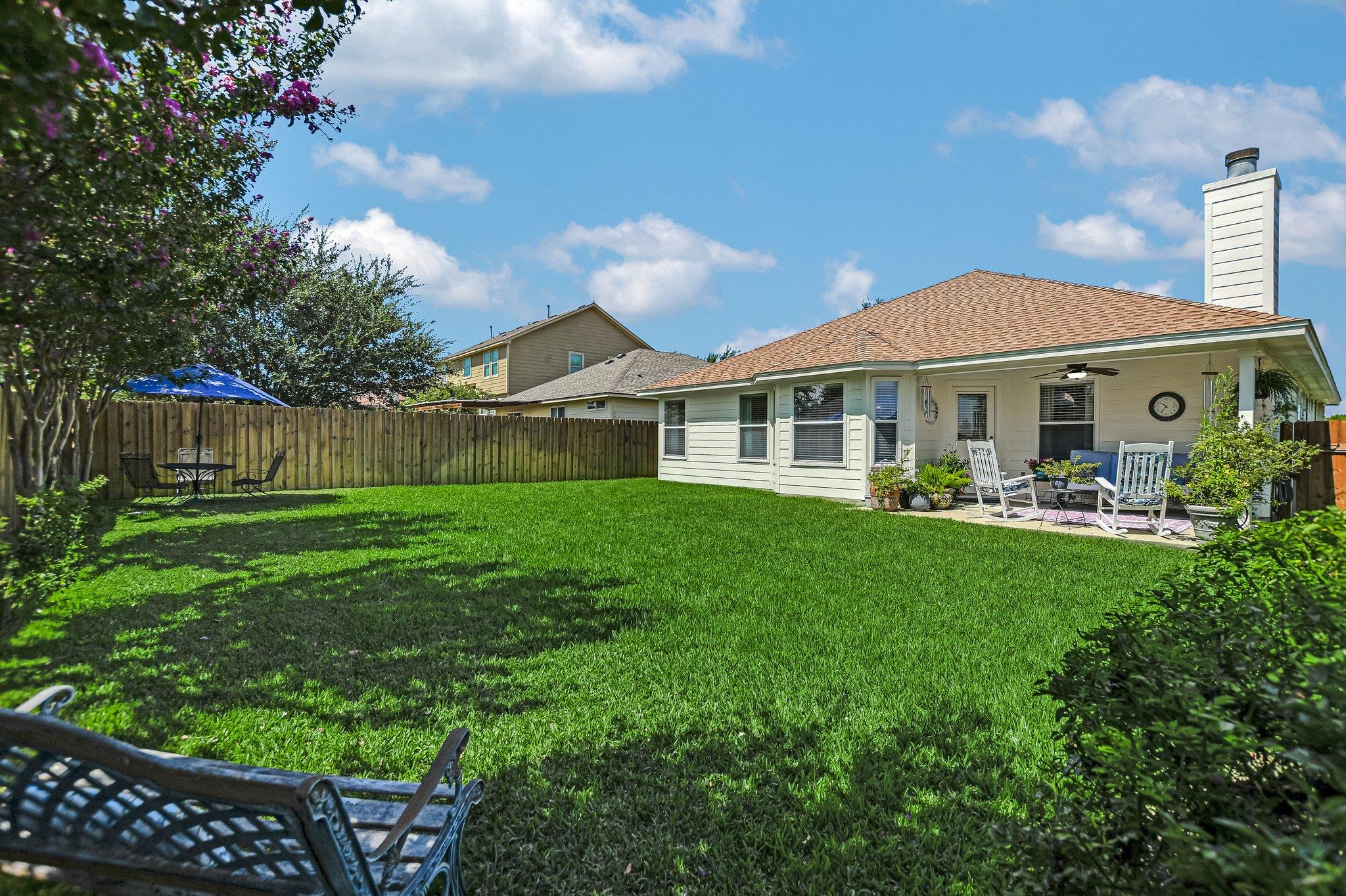 300 Fistral DR, Hutto, TX 78634