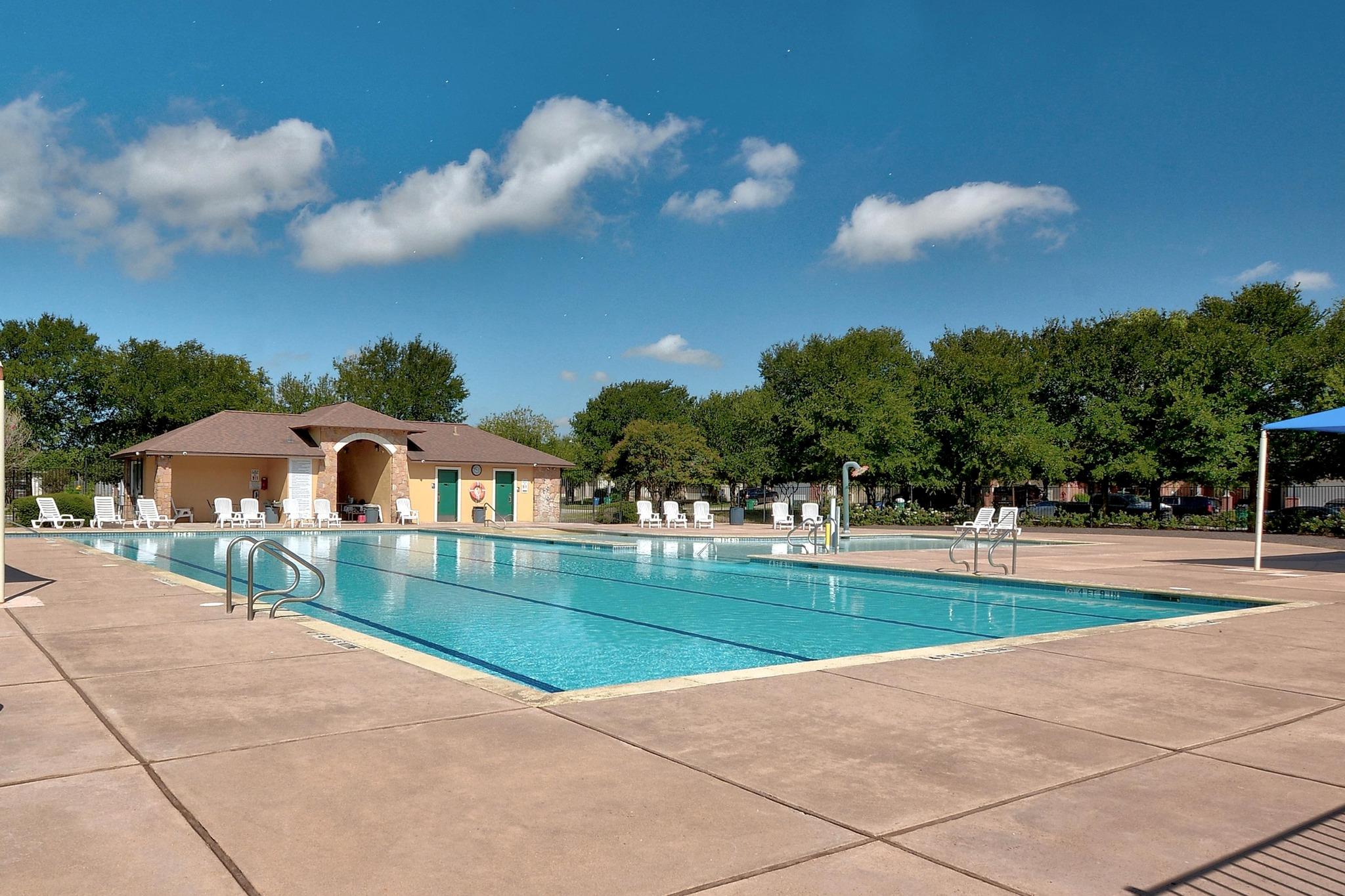 17813 Honey Locust LN, Elgin, TX 78621