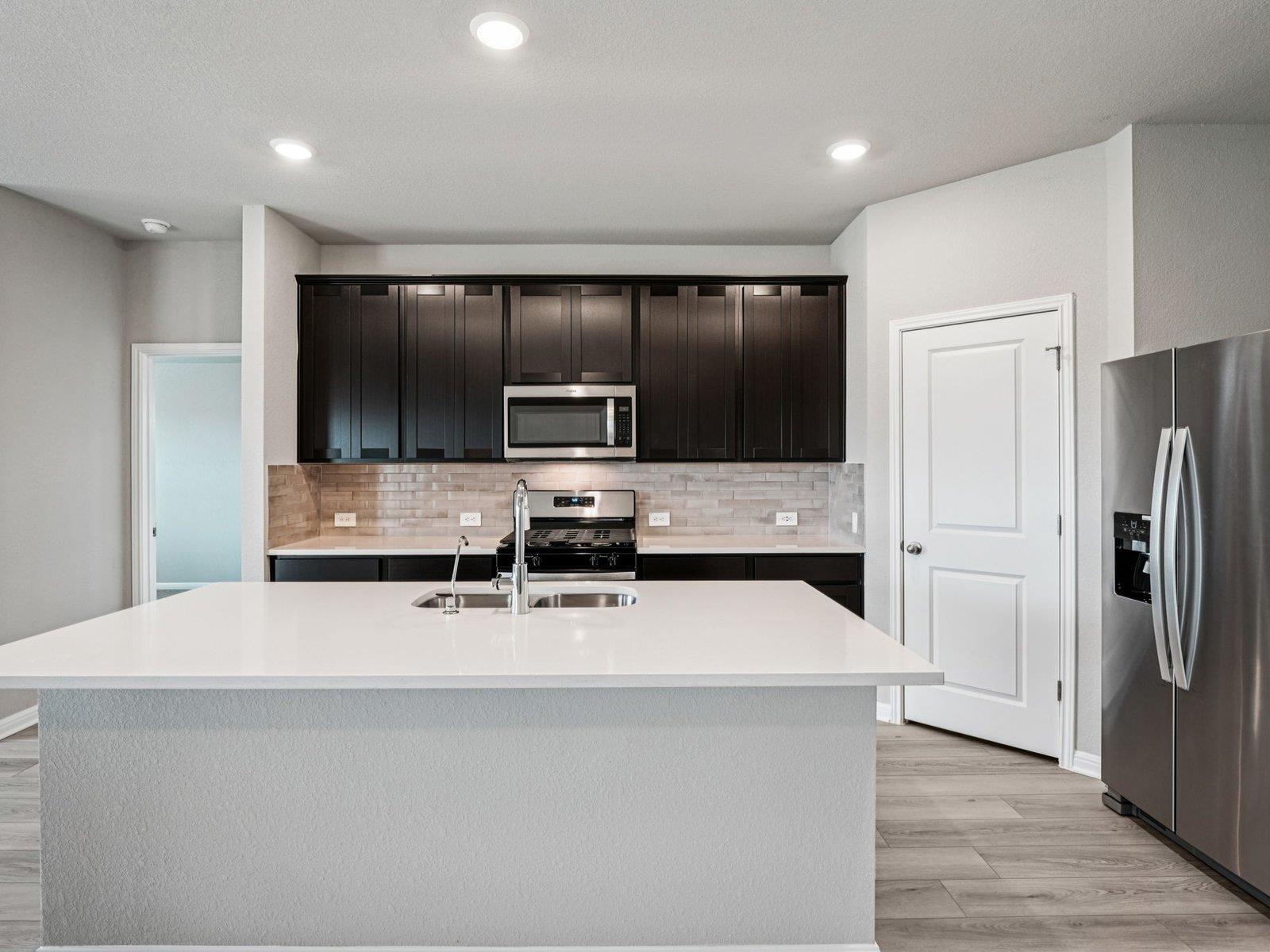242 Red Tail Hawk LN, Cedar Creek, TX 78612