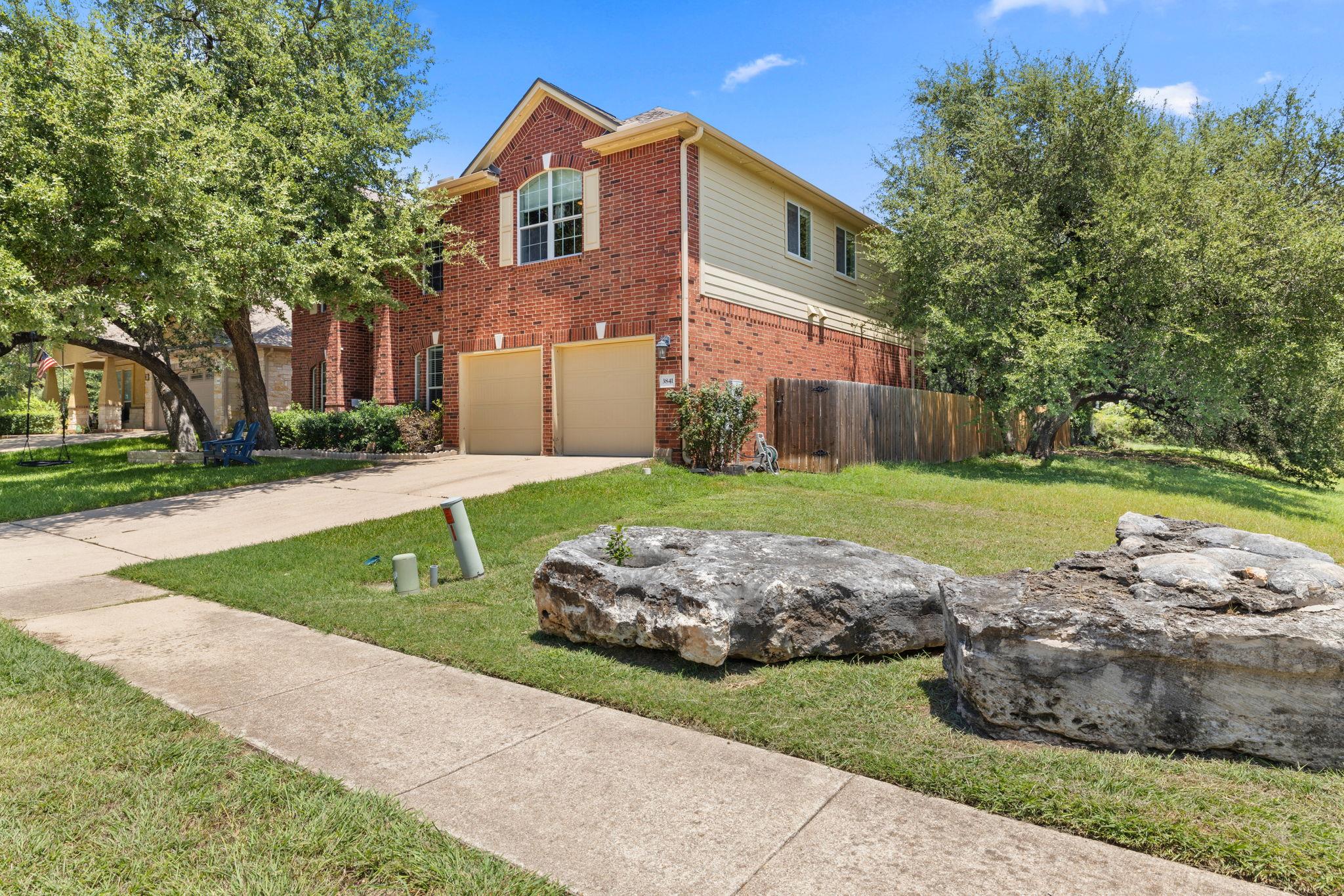 3841 Lagoona DR, Round Rock, TX 78681