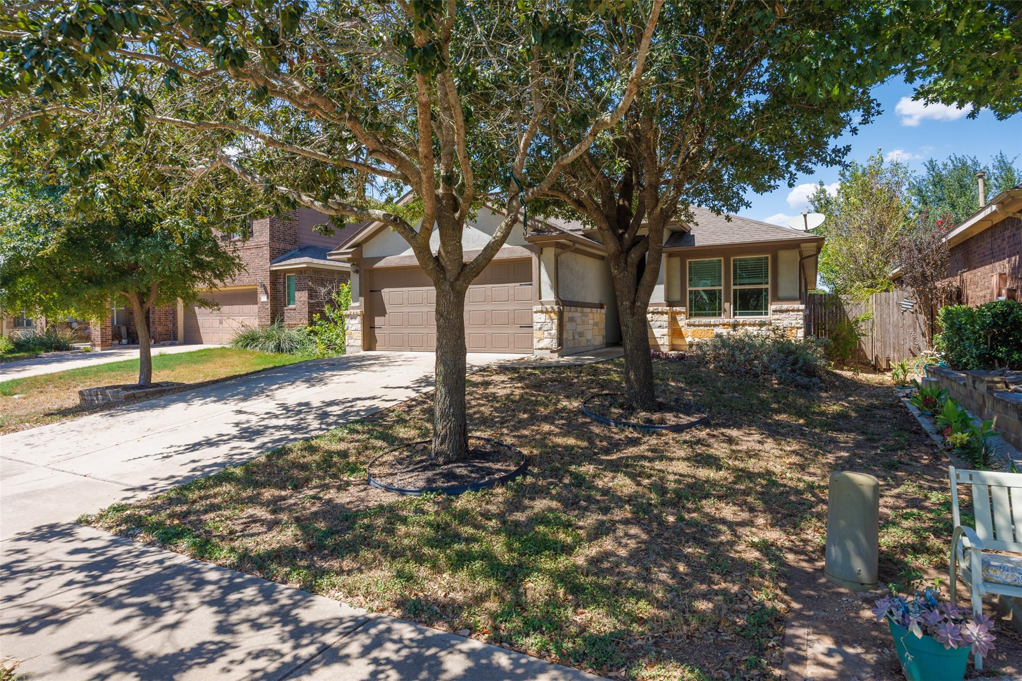 2514 Garlic Creek DR, Buda, TX 78610