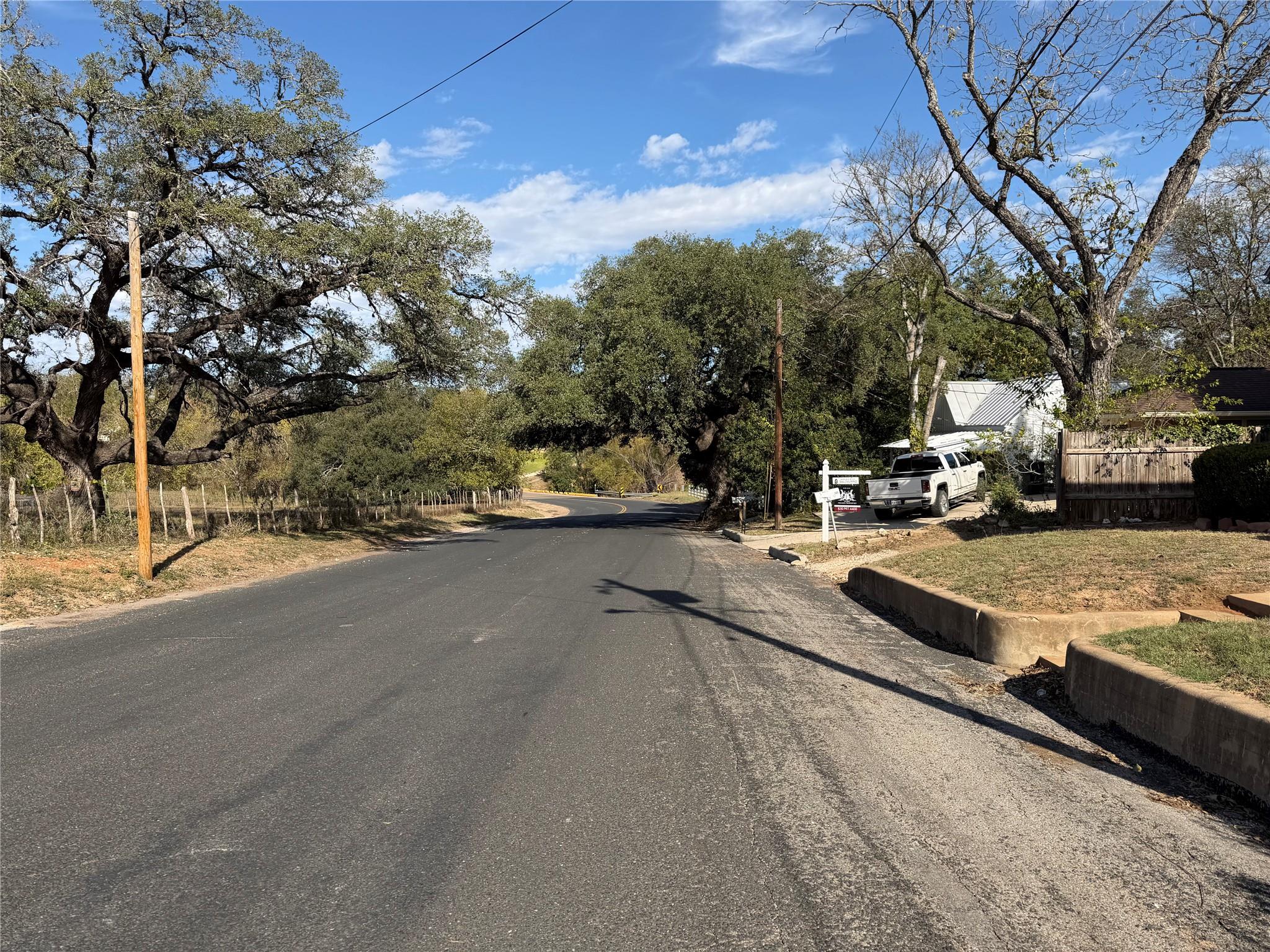 207 S Creek ST, Fredericksburg, TX 78624