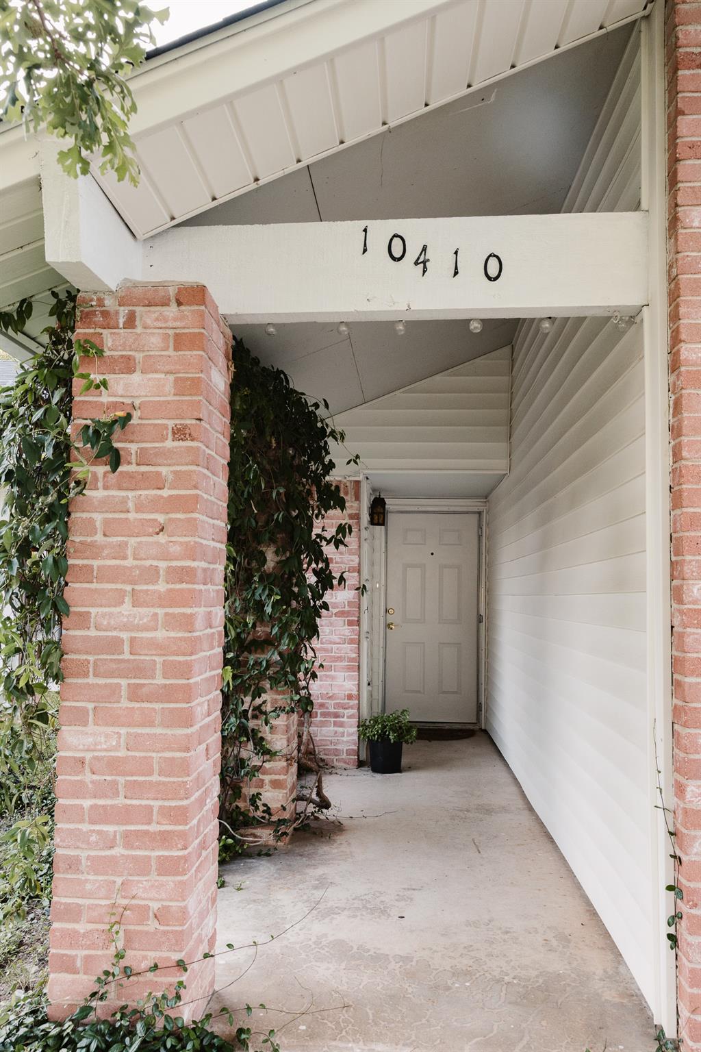 10410 Leaning Willow DR, Austin, TX 78758