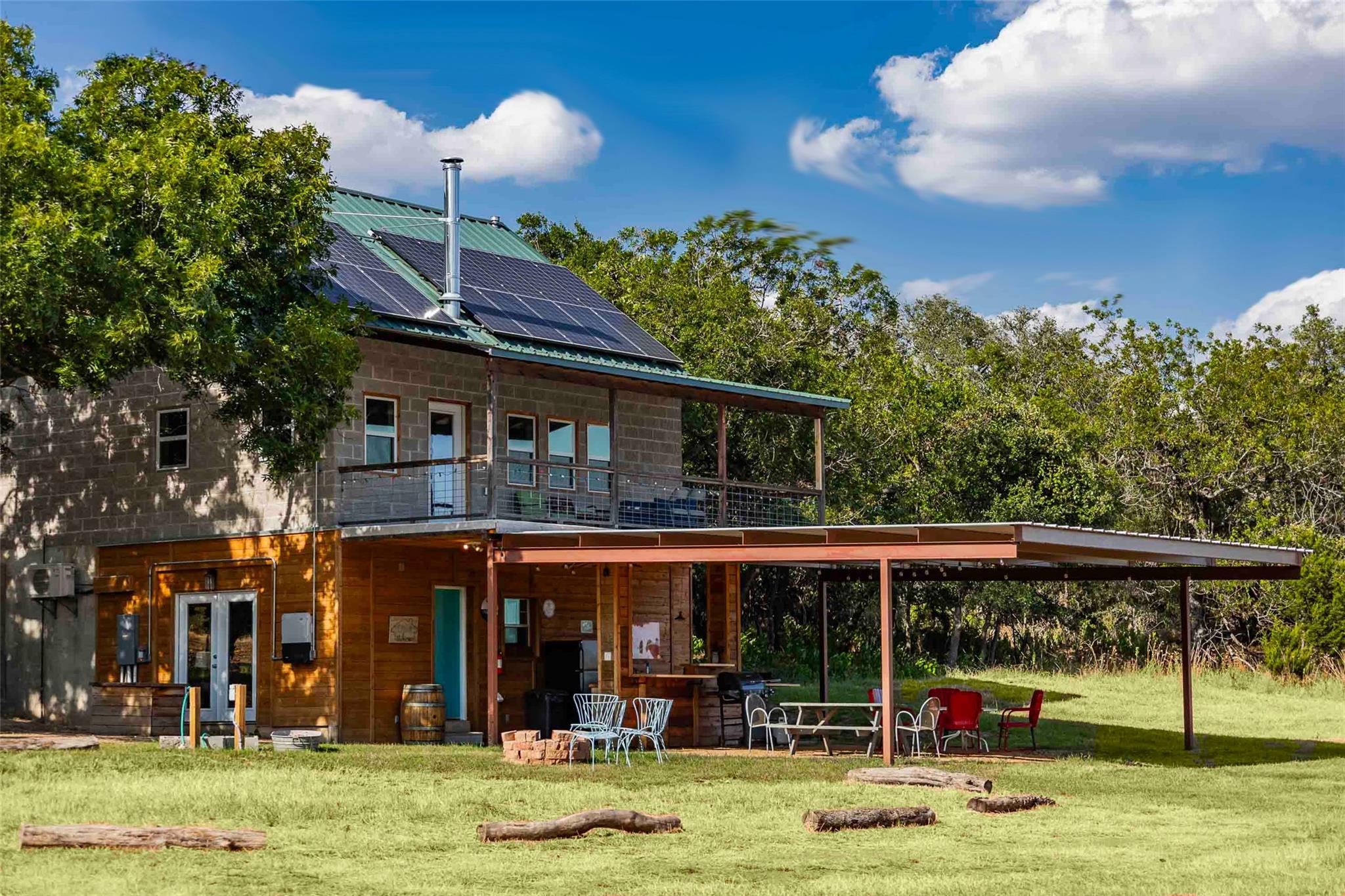 95 Loma LN, Fredericksburg, TX 78624