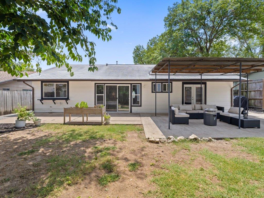 7004 Twisted Oaks DR, Austin, TX 78745