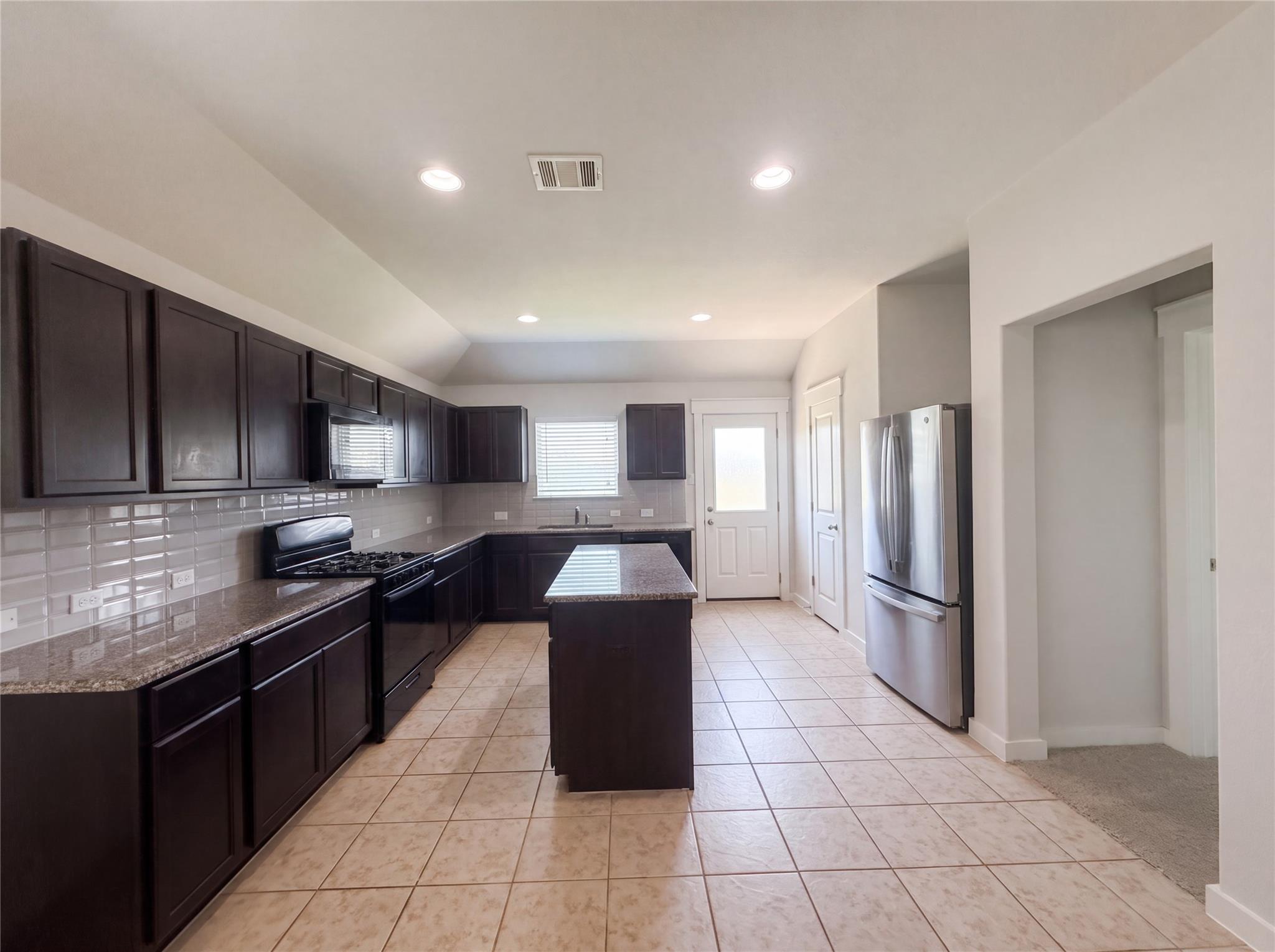 5909 Urbano BND #23, Round Rock, TX 78665