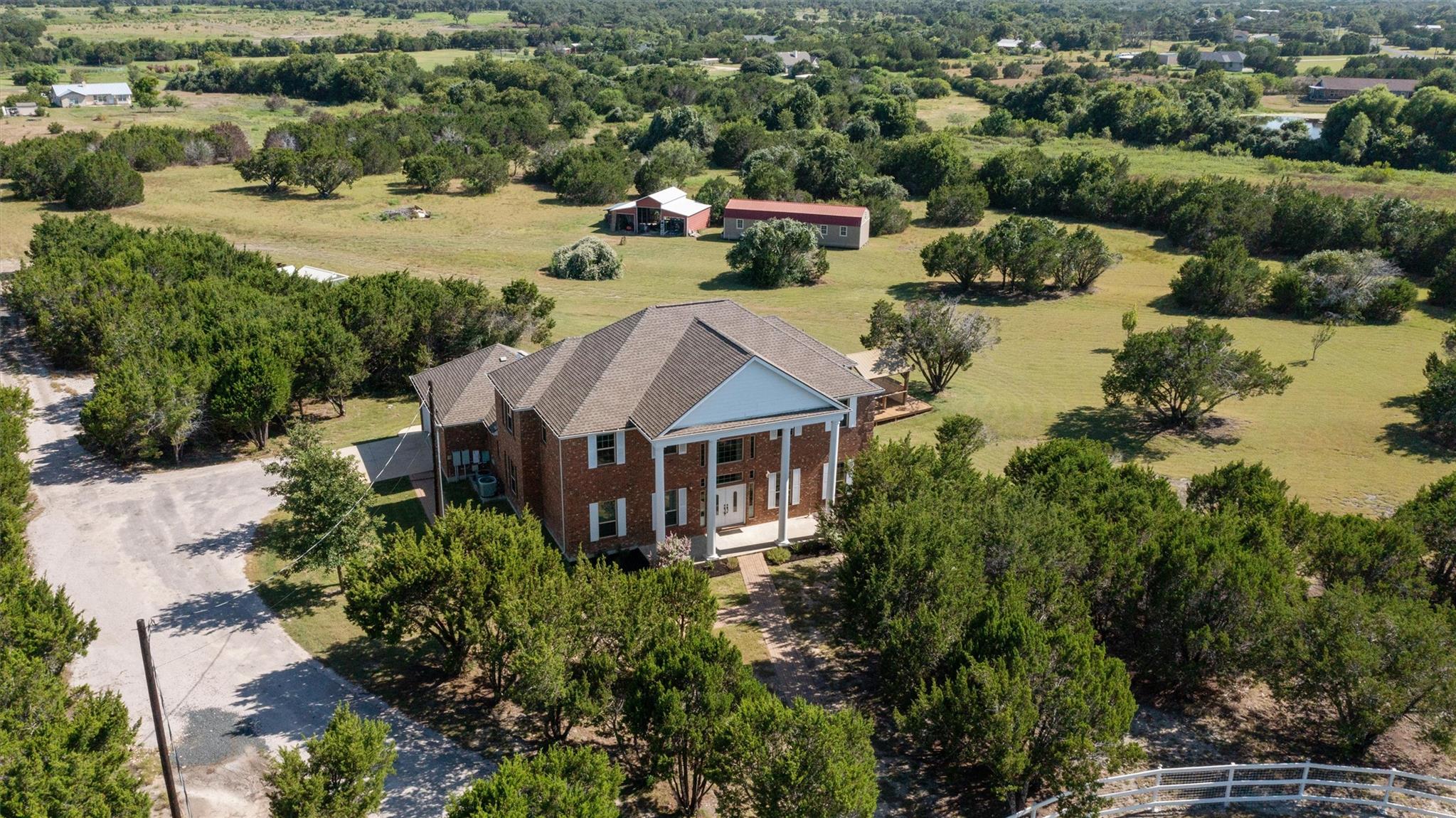 100 Birdsong CV, Liberty Hill, TX 78642