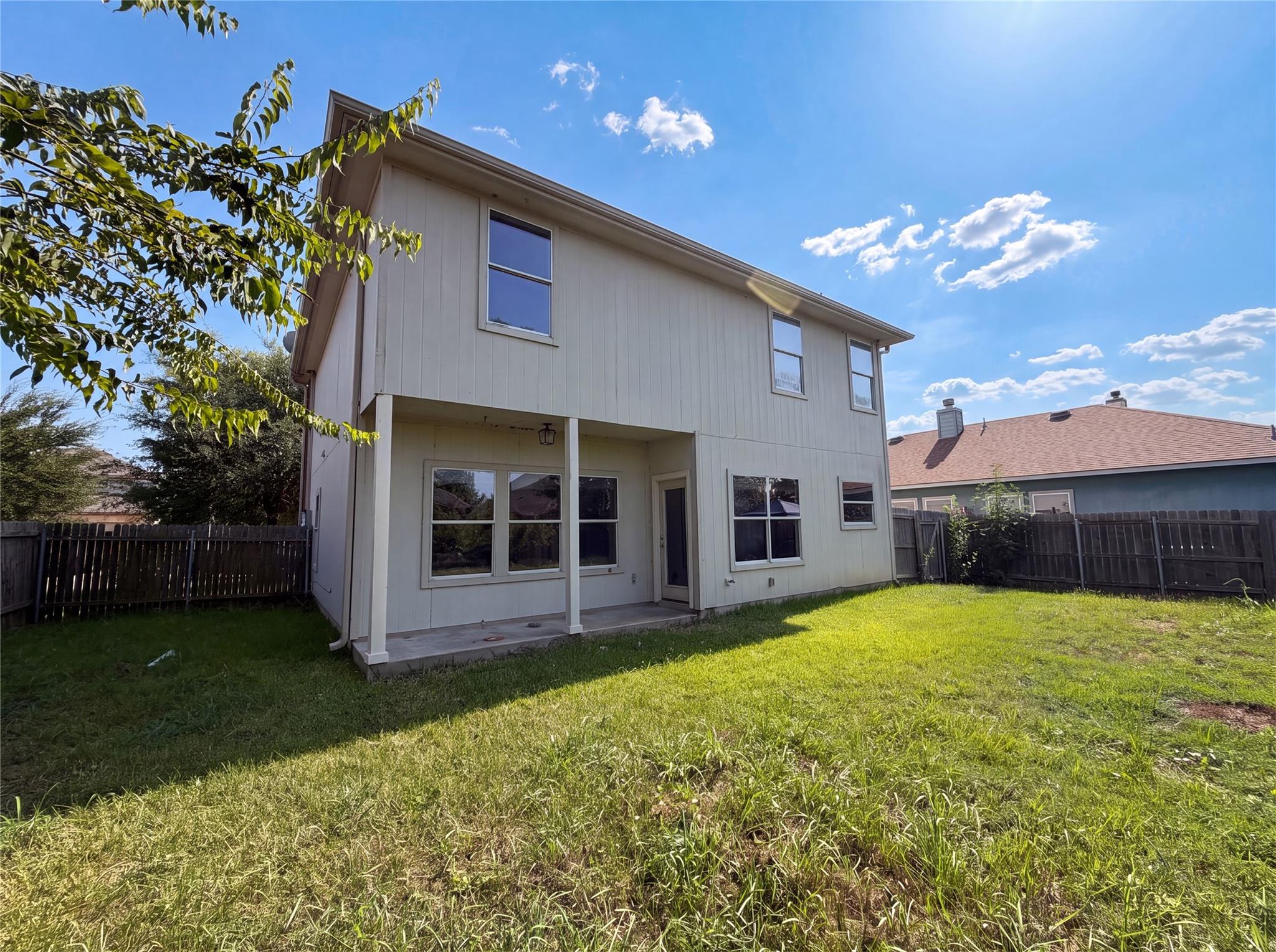 206 Almquist ST, Hutto, TX 78634