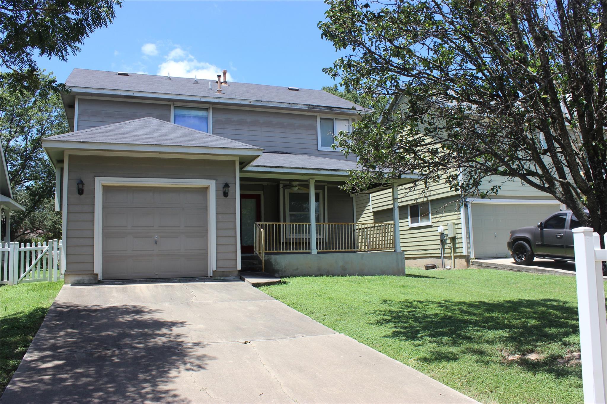 346 Strawn, Kyle, TX 78640